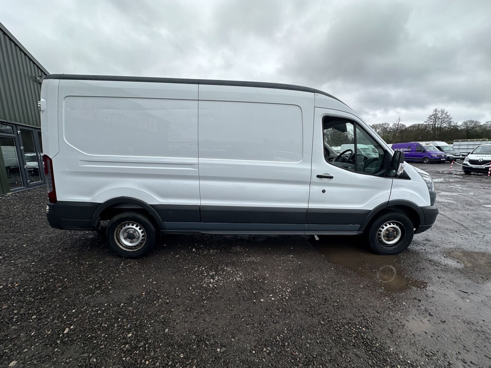 RELIABLE RUNABOUT: 2016 FORD TRANSIT 350 LWB, DIY REPAIR >>--NO VAT ON HAMMER--<< - Image 2 of 15