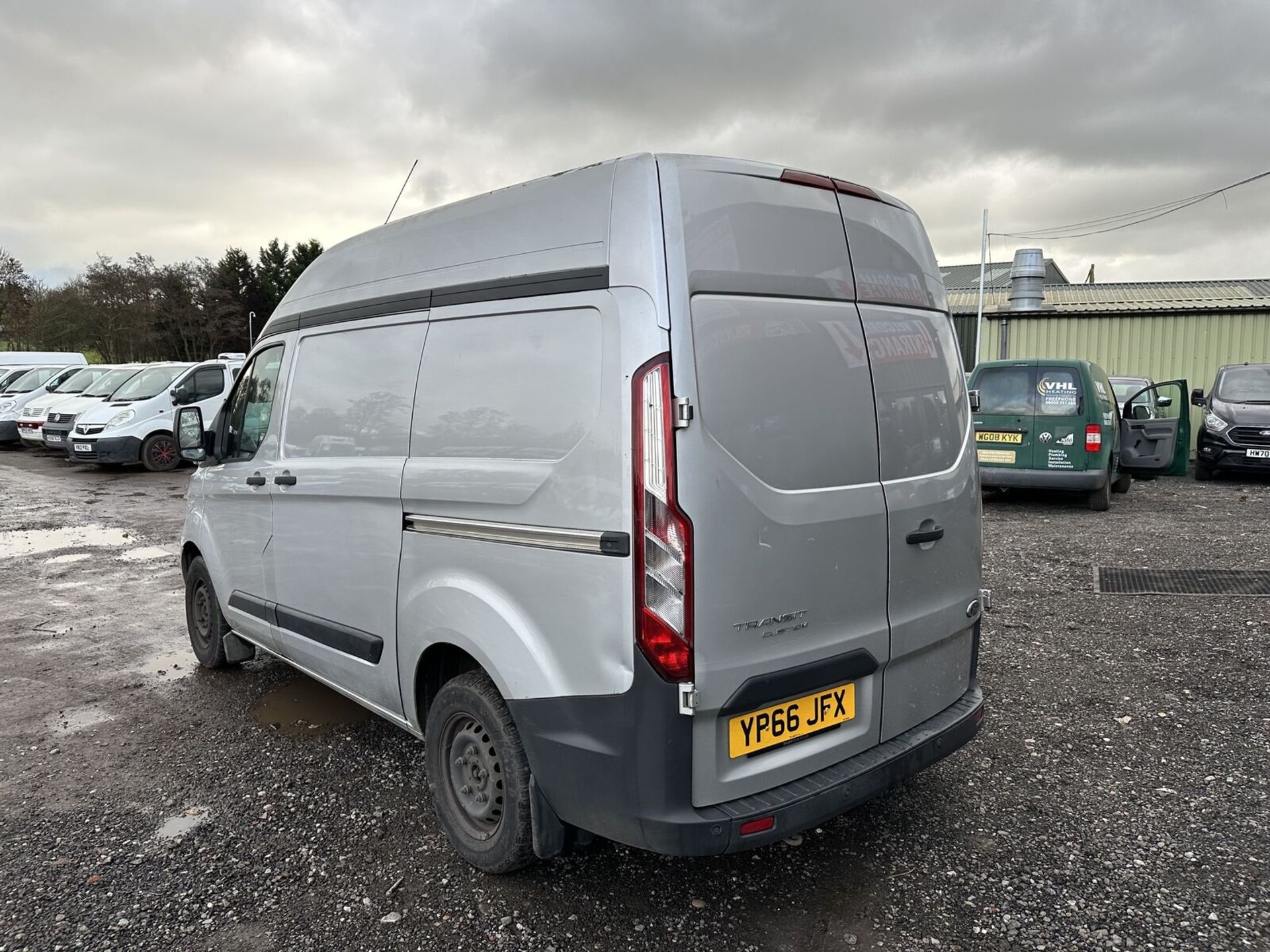 DRIVE WITH CONFIDENCE: 66 PLATE FORD TRANSIT - ULEZ HERO >>--NO VAT ON HAMMER--<< - Image 12 of 15