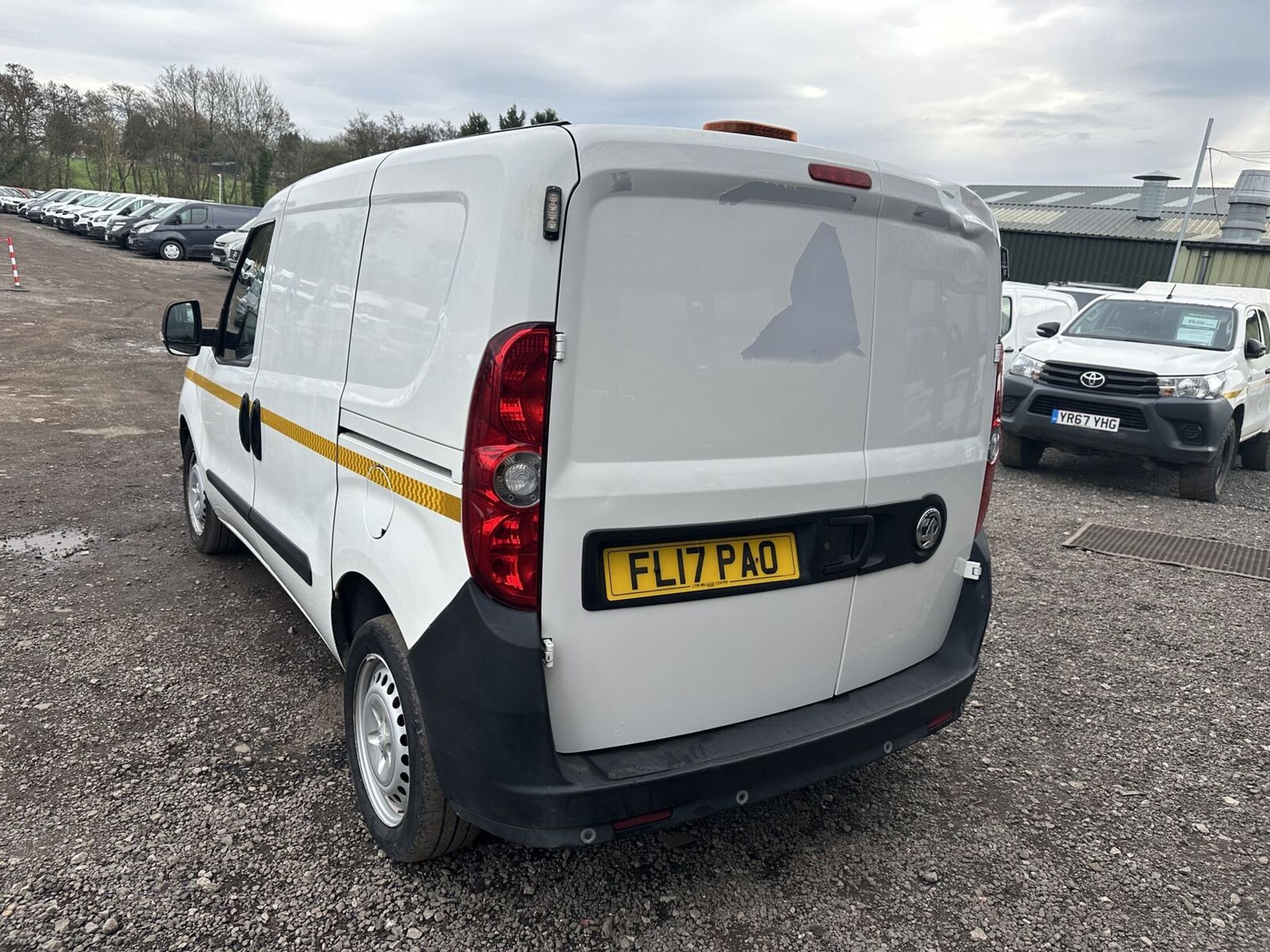 TURBO TLC: LOW MILES VAUXHALL COMBO, EURO 6, SPARES OR REPAIRS >>--NO VAT ON HAMMER--<< - Image 5 of 15