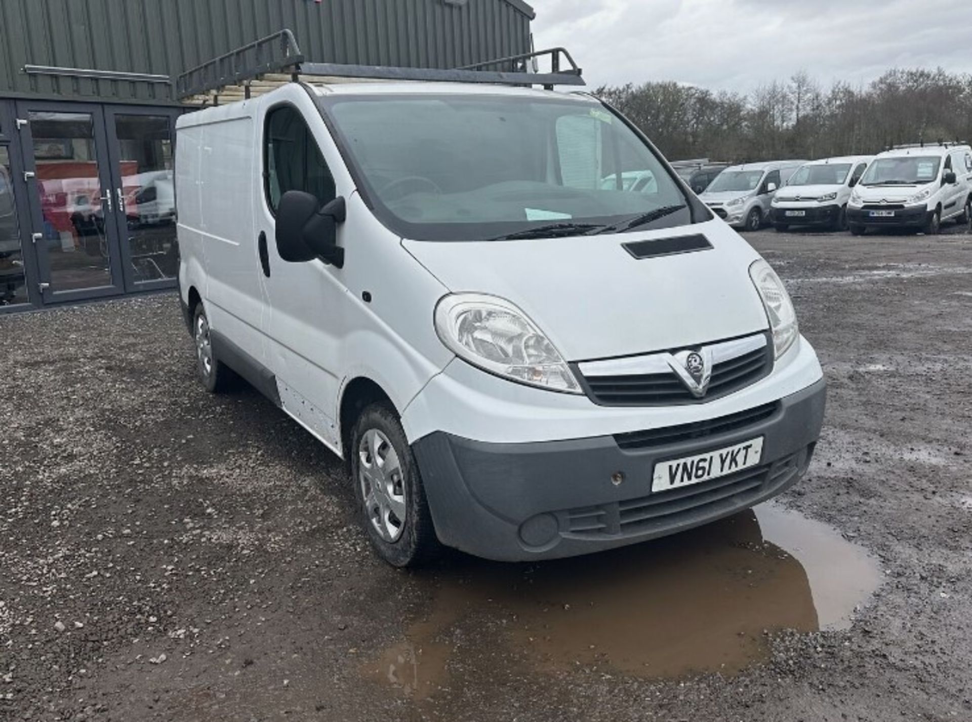 READY FOR ACTION: 61 PLATE VAUXHALL VIVARO - ROOF RACK, BARGAIN DEAL >>--NO VAT ON HAMMER--<< - Bild 2 aus 15