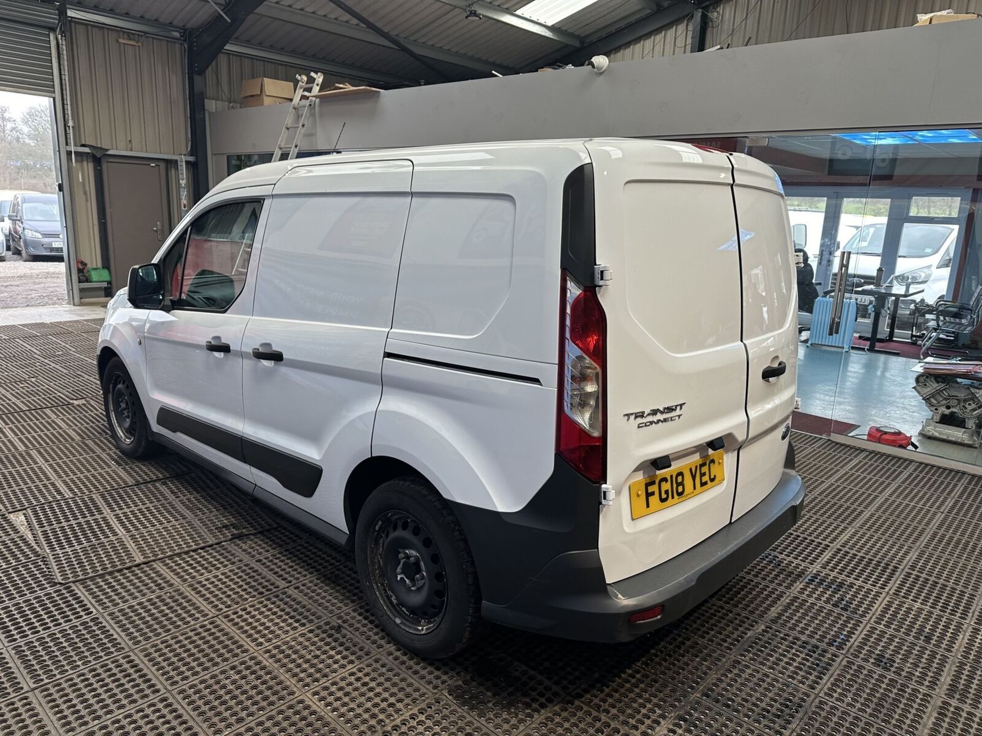 TRUSTY TRANSIT: LOW MILEAGE 2018 CONNECT, WORK-READY - Image 12 of 12