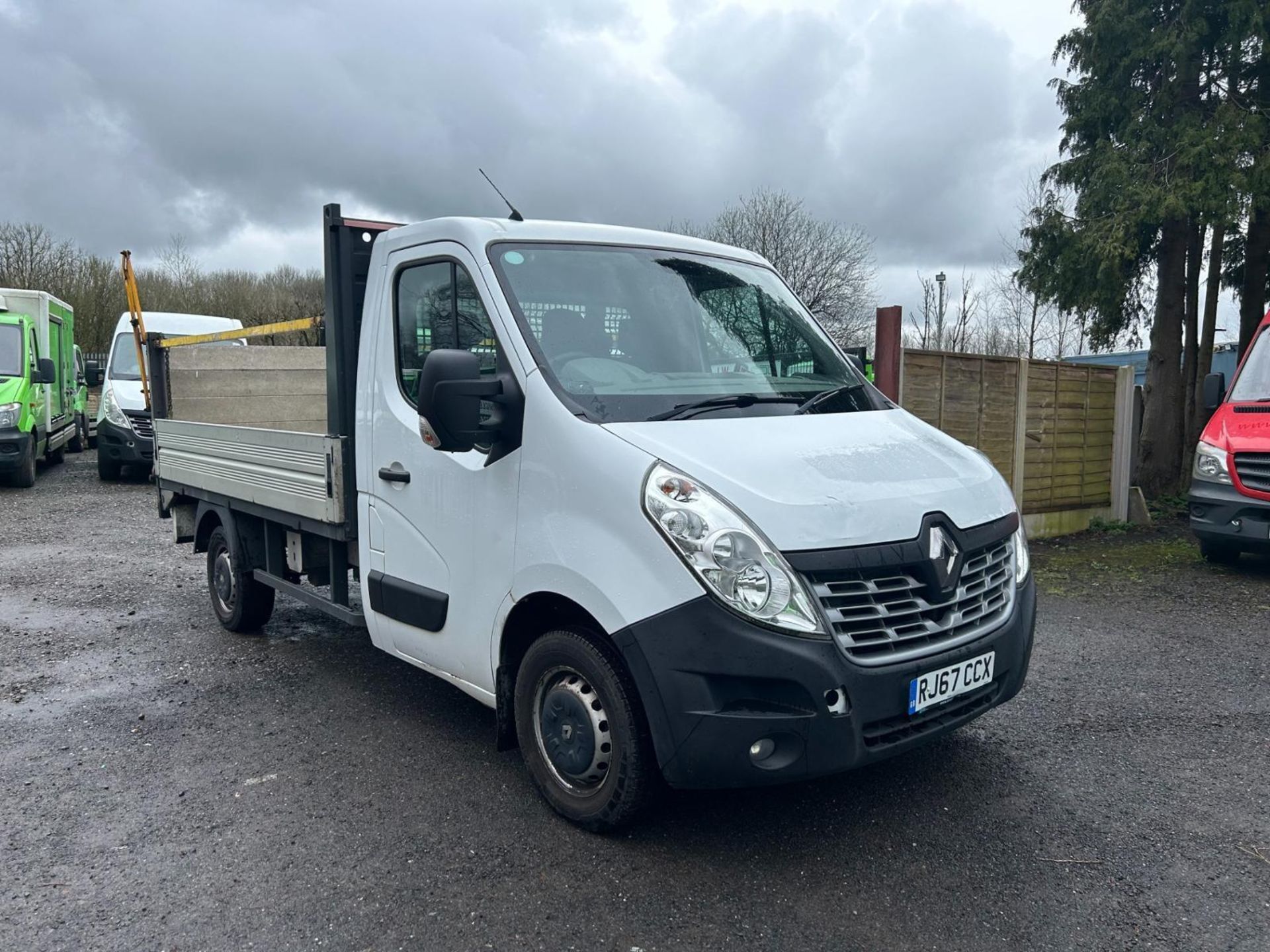 2018 RENAULT MASTER ML35 BUSINESS DCI 125: RELIABLE DIESEL DROPSIDE WITH TAIL LIFT