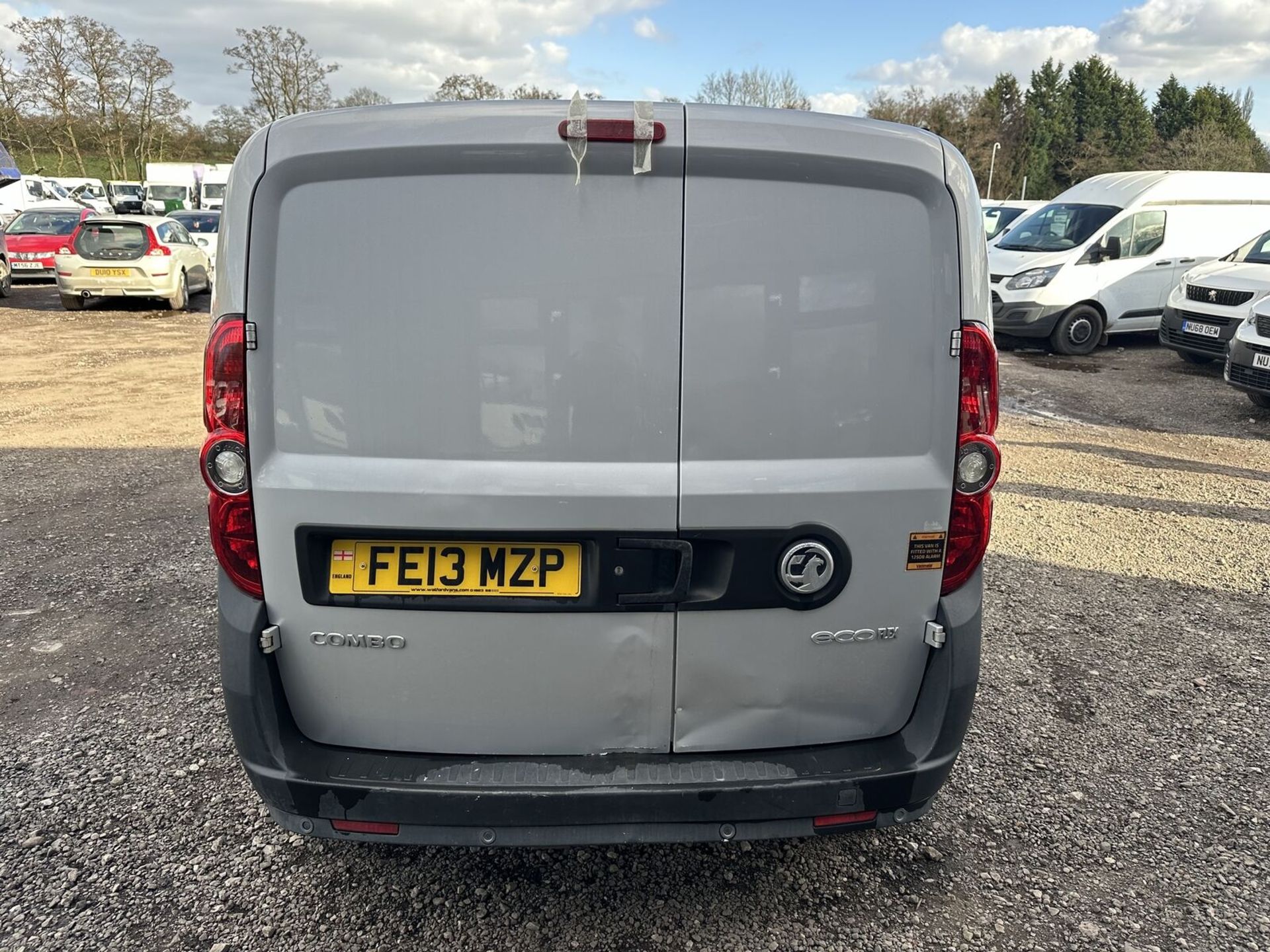 SILVER LINING: VAUXHALL COMBO VAN, SPARES OR REPAIRS >>--NO VAT ON HAMMER--<< - Bild 6 aus 18