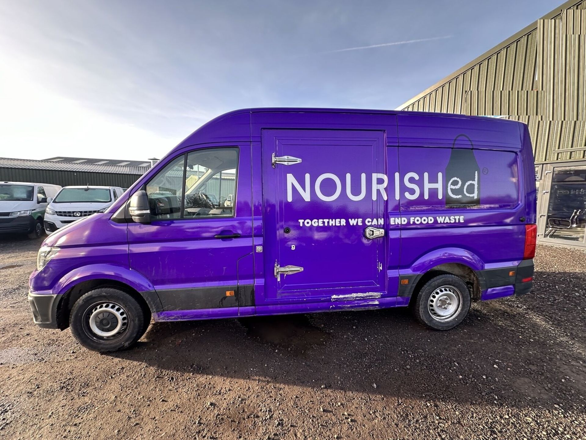 FRESH MOVES: VOLKSWAGEN CRAFTER FRIDGE VAN - TOP SPEC GEM