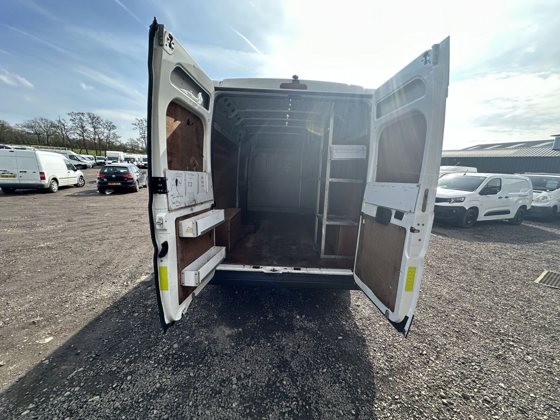 WORKHORSE WONDER: 68 PLATE CITROEN RELAY, READY FOR ACTION, BARGAIN DEAL - Bild 13 aus 16