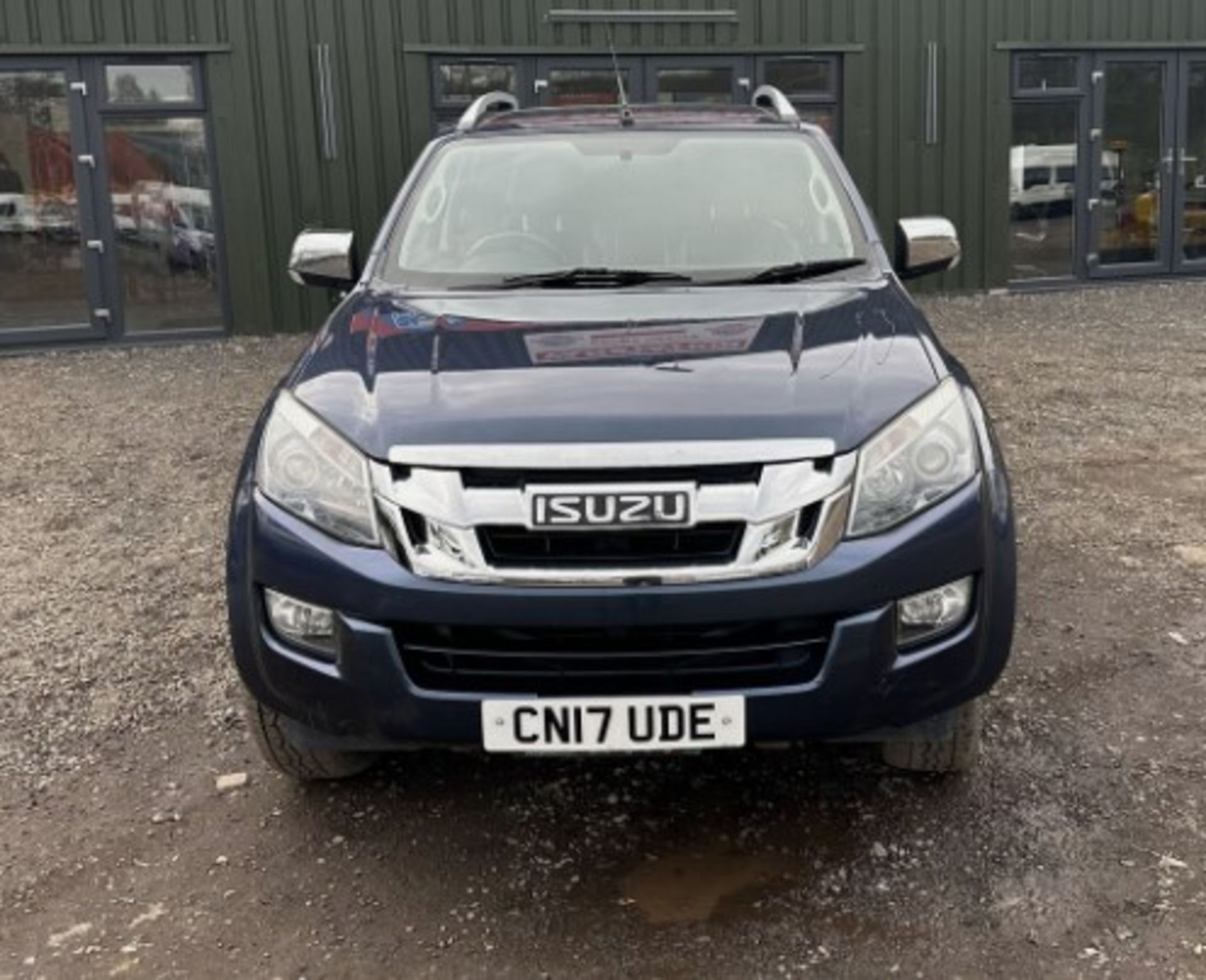 2017 ISUZU D-MAX 4X4: AUTO SPARES OR REPAIRS, READY FOR RESTORATION >>--NO VAT ON HAMMER--<< - Image 3 of 18