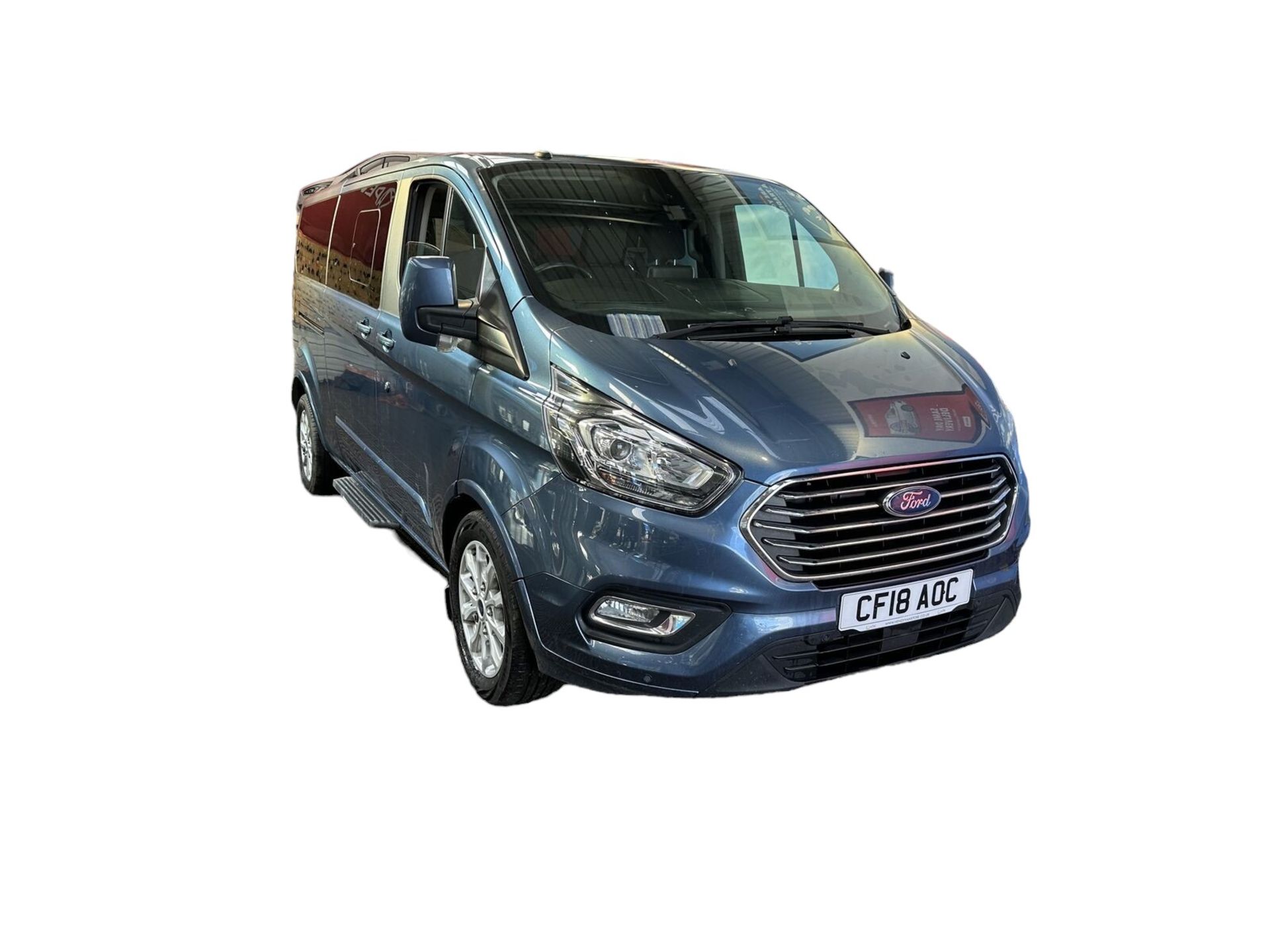 BLUE BEAUTY: FORD TOURNEO CUSTOM 8 SEATER TITANIUM >>--NO VAT ON HAMMER--<<