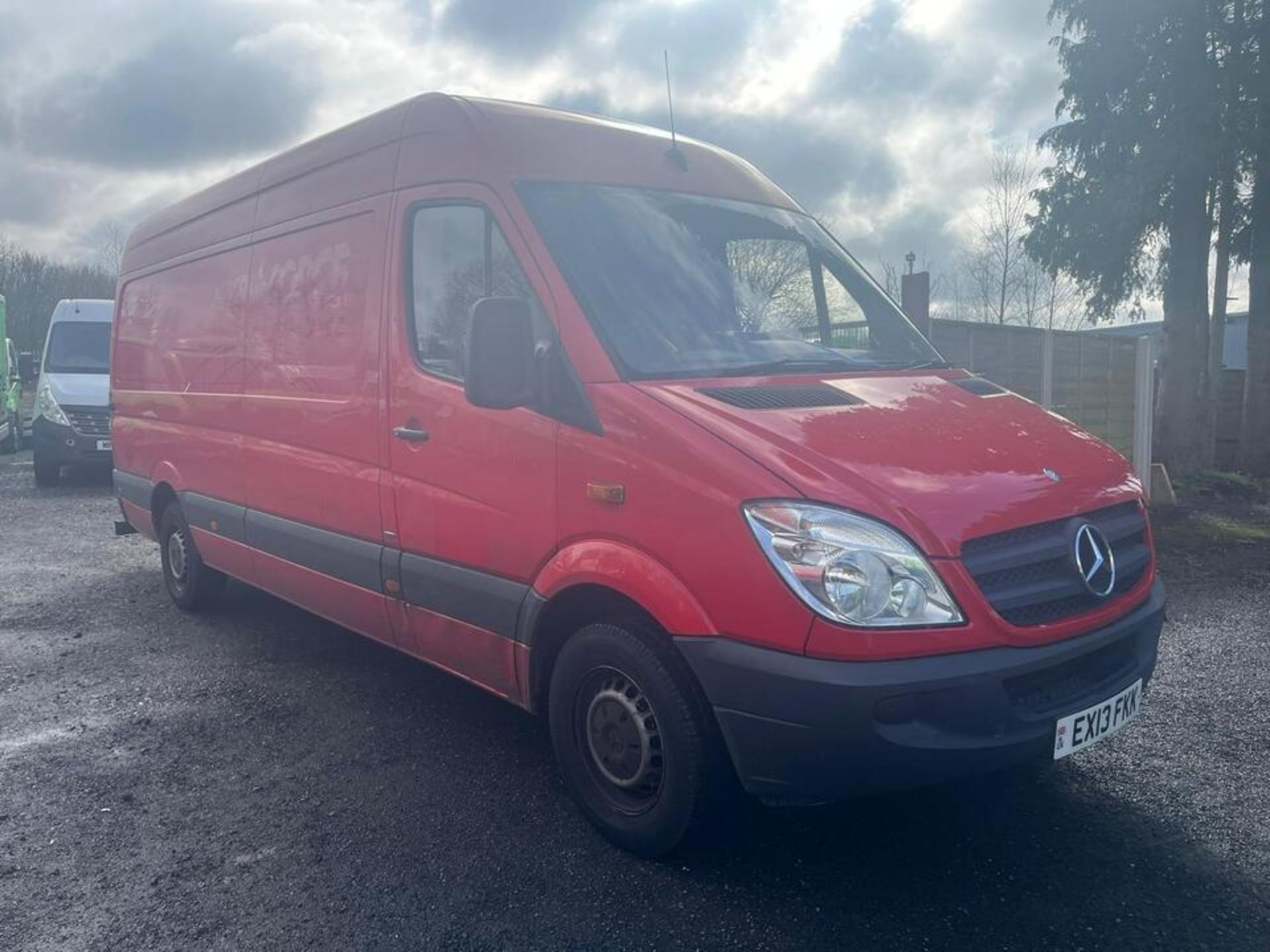 PROFESSIONAL UTILITY: 2013 MERCEDES SPRINTER 310 CDI, MANUAL TRANSMISSION - Bild 2 aus 15