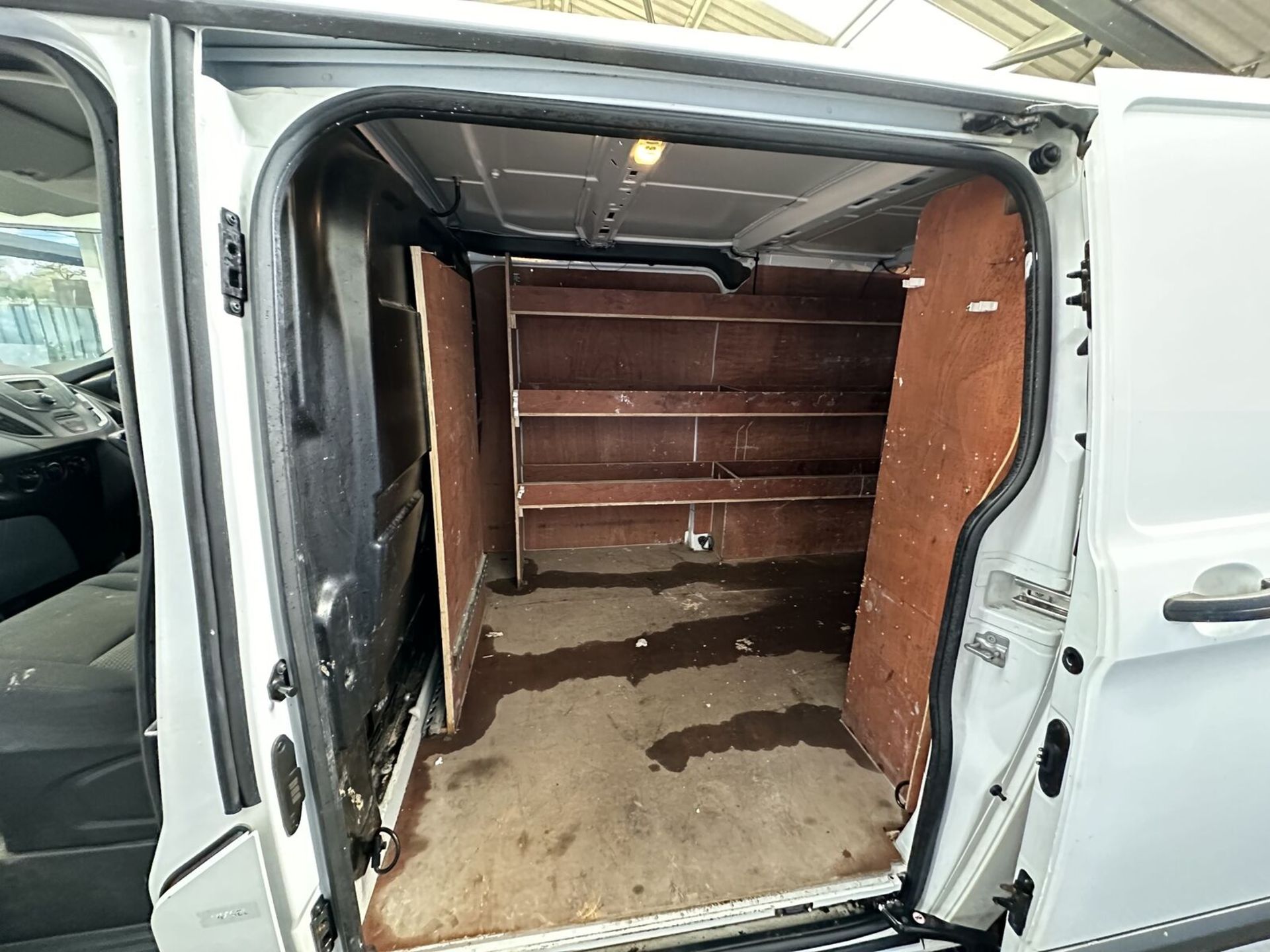 TOP-NOTCH TRANSIT: 67 PLATE FORD TRANSIT CUSTOM, FULL SERVICE HISTORY - Image 12 of 15