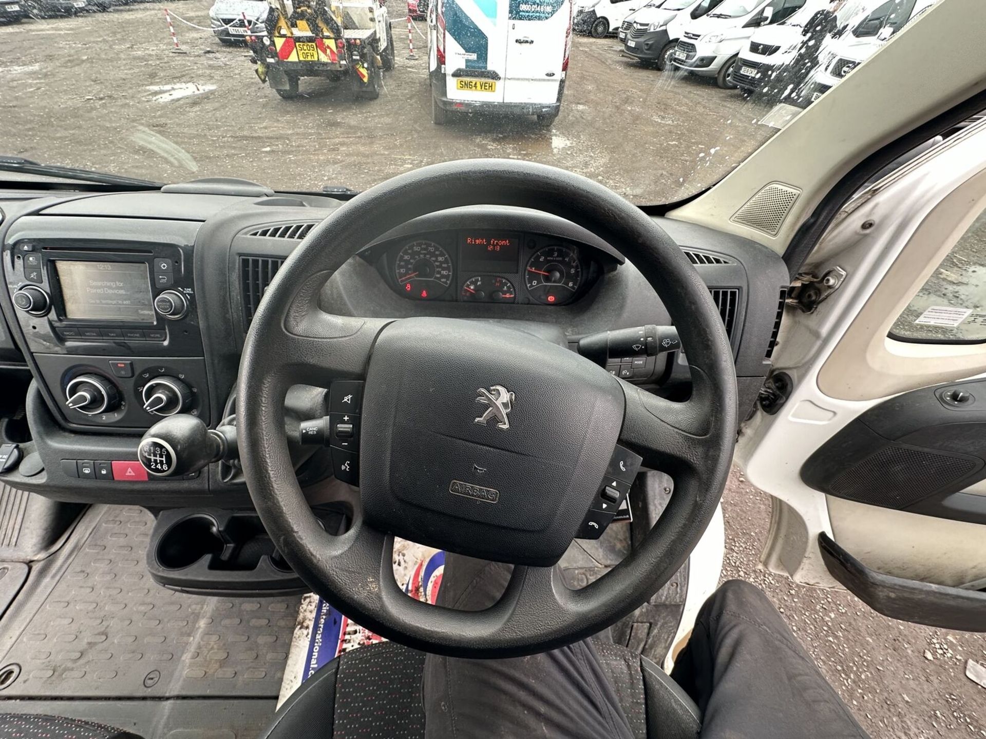 SMOOTH RIDE, READY TO ROLL: PEUGEOT BOXER RELAY DUCATO WORK VAN - Image 10 of 13