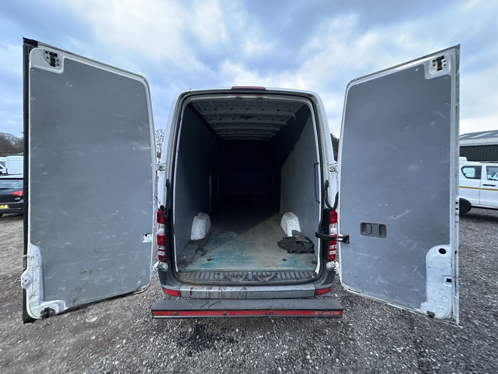 PANEL VAN PROJECT: MERCEDES SPRINTER HIGH ROOF DIESEL - Bild 9 aus 19