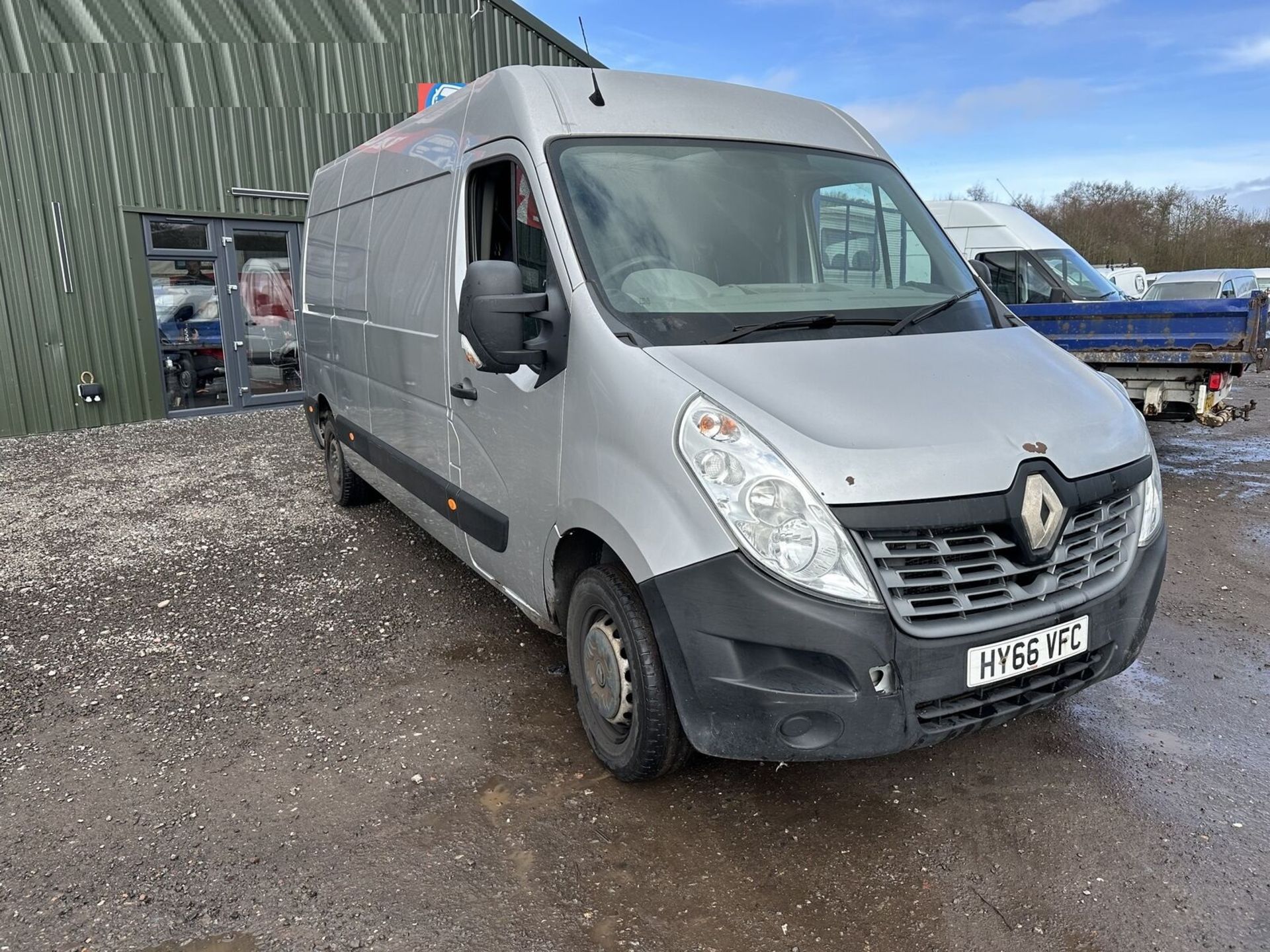RENAULT MASTER MOVANO: SPARES OR REPAIRS, ENGINE FINE, GEARBOX ISSUE >>--NO VAT ON HAMMER--<< - Image 2 of 13