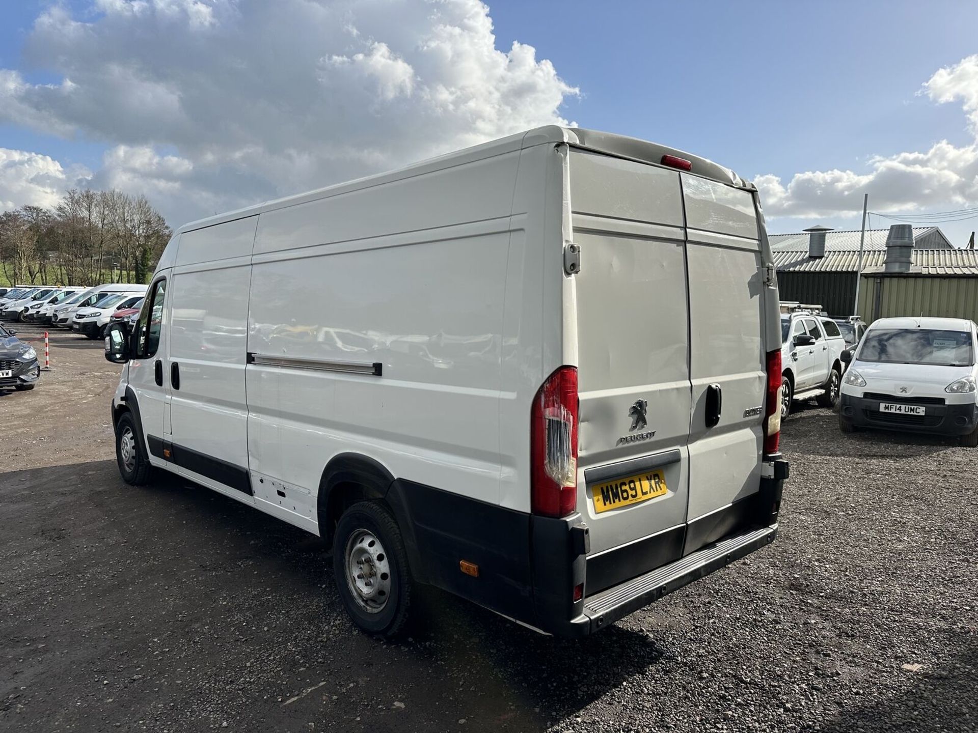 FEATURE-RICH FIXER-UPPER: WHITE PEUGEOT BOXER HDI >>--NO VAT ON HAMMER--<< - Bild 4 aus 19