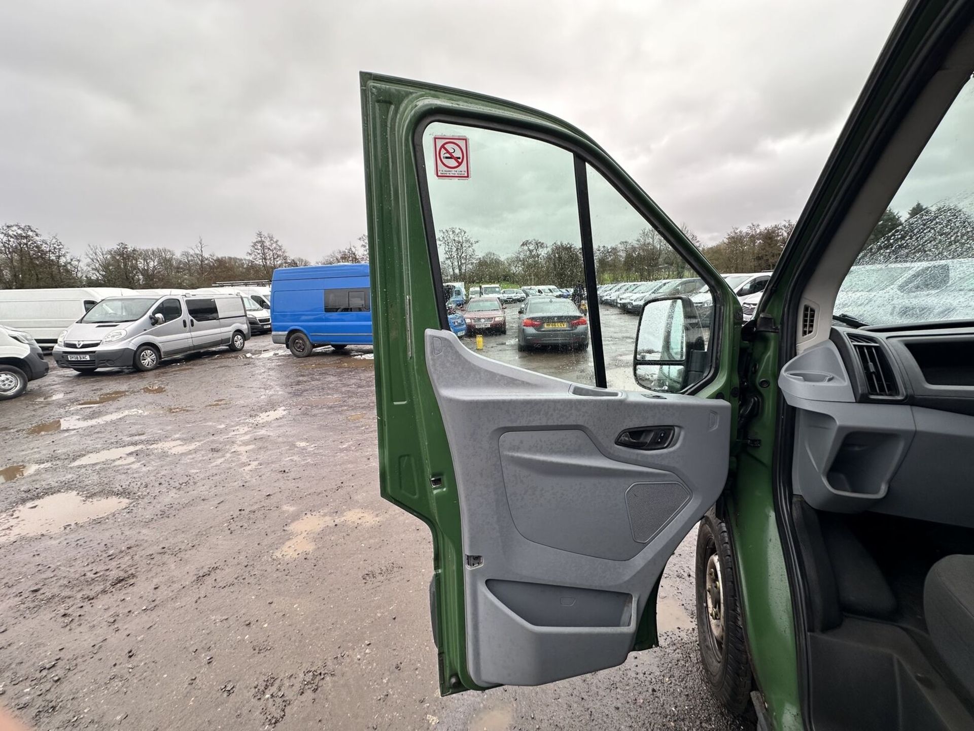 GREEN MACHINE: 2016 FORD TRANSIT 350 L3, LOW MILEAGE WORKHORSE >>--NO VAT ON HAMMER--<< - Image 13 of 13