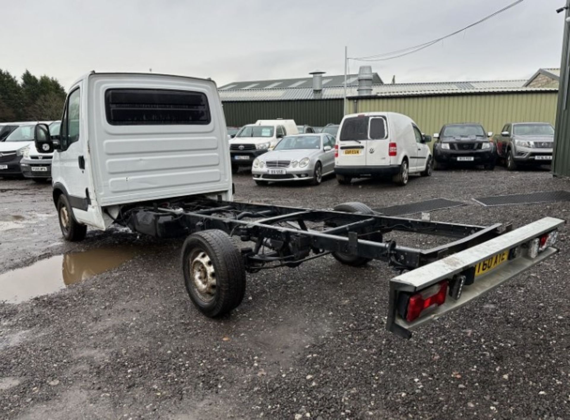 DEAL ALERT: 60 PLATE IVECO DAILY, AUTOMATIC, CLEAN BODY, GEAR ISSUE >>--NO VAT ON HAMMER--<< - Image 3 of 11