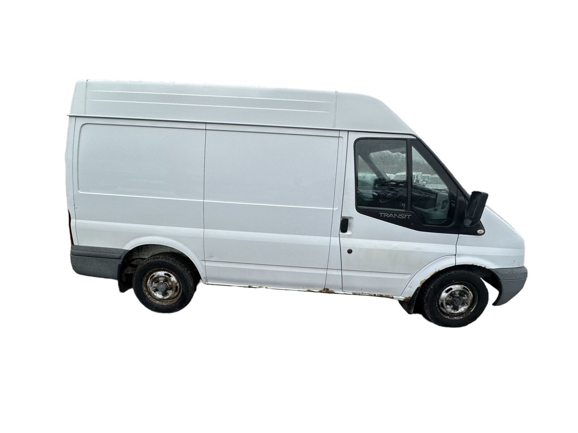 RELIABLE WORKHORSE: 60 PLATE FORD TRANSIT 260, MEDIUM ROOF, READY TO TACKLE TASKS - Image 3 of 9