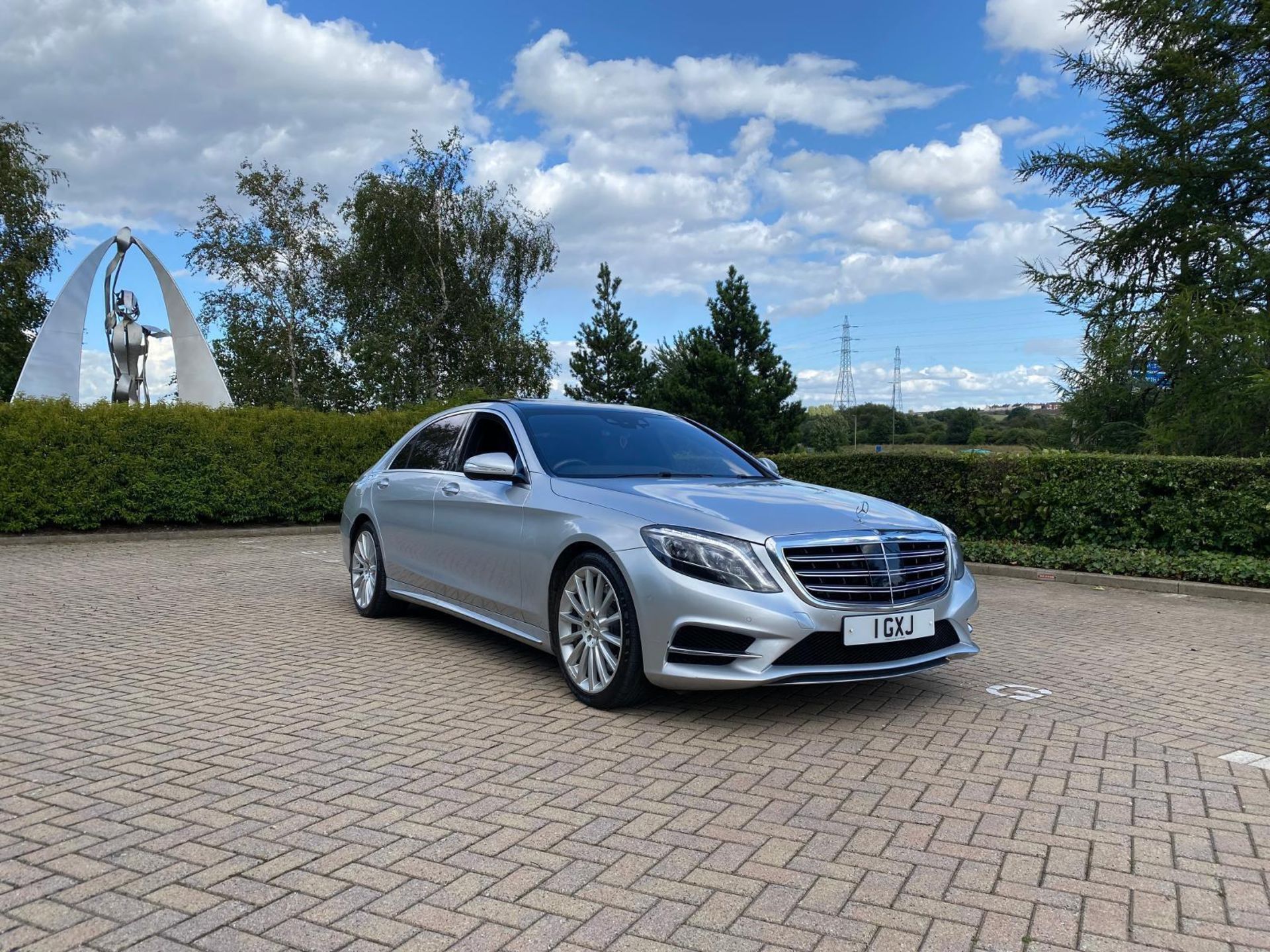 2015 MERCEDES S-CLASS: LUXURY AND PERFORMANCE WITH 94K MILES >>--NO VAT ON HAMMER--<< - Image 19 of 22