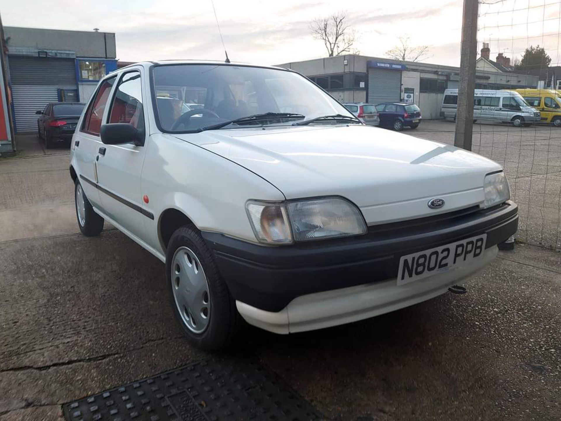 FIESTA 1.3 EQUIPE 1 PREVIOUS OWNER 22K MILES - NO VAT ON HAMMER