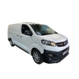 EFFICIENT COMMUTER: 70 PLATE VAUXHALL VIVARO TRAFIC PANEL VAN