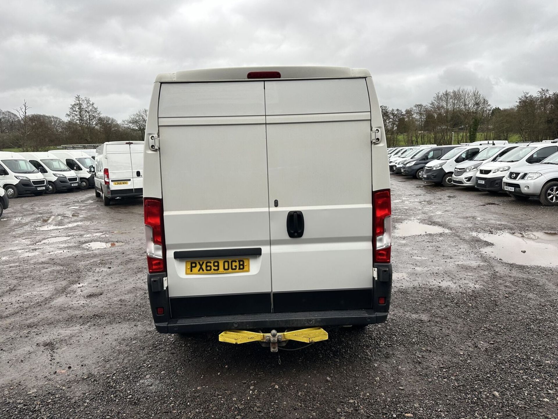 69 PLATE PEUGEOT BOXER: BLUE HDI POWER, READY FOR DUTY - Image 3 of 19