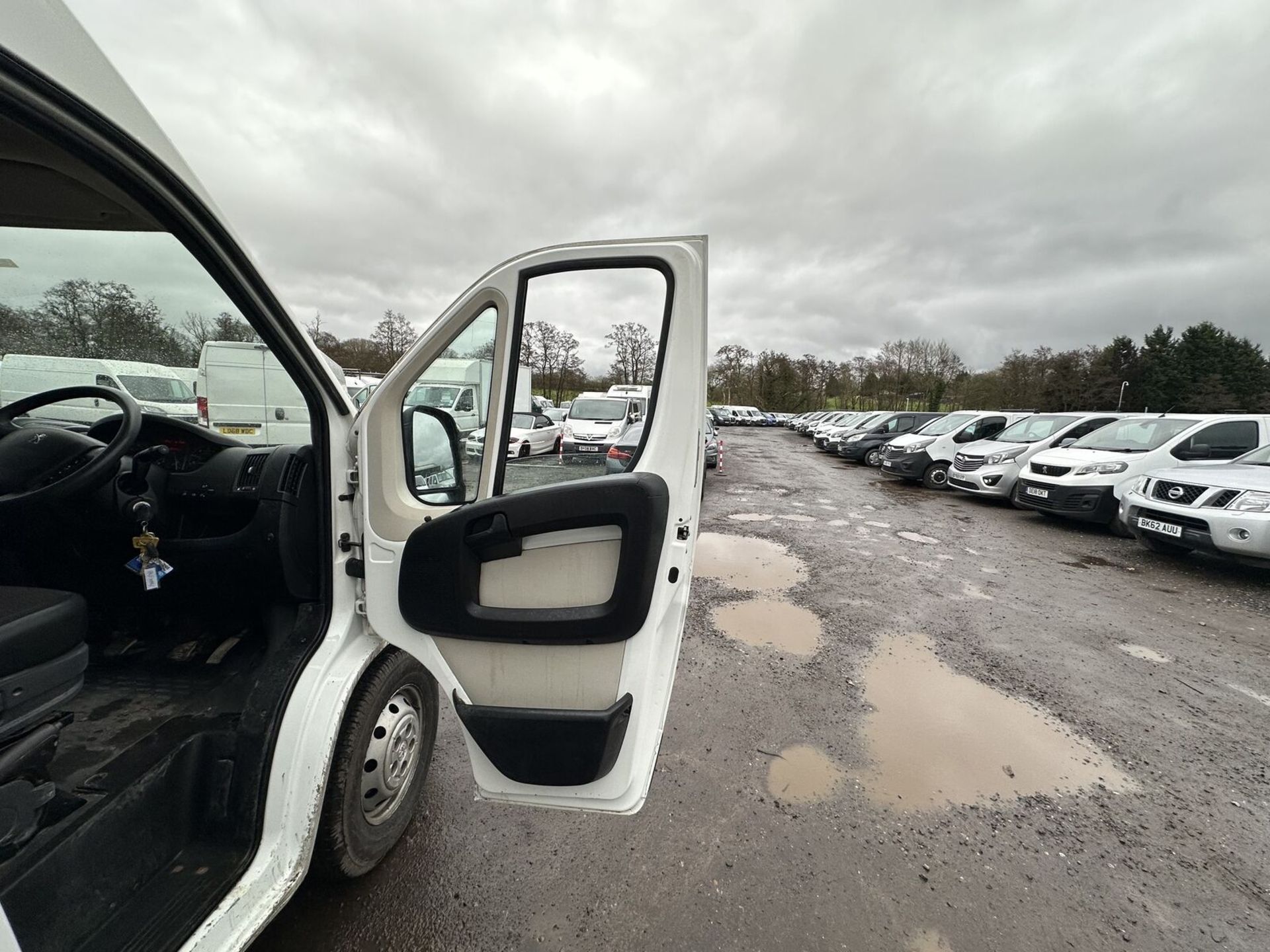 69 PLATE PEUGEOT BOXER: BLUE HDI POWER, READY FOR DUTY - Image 18 of 19