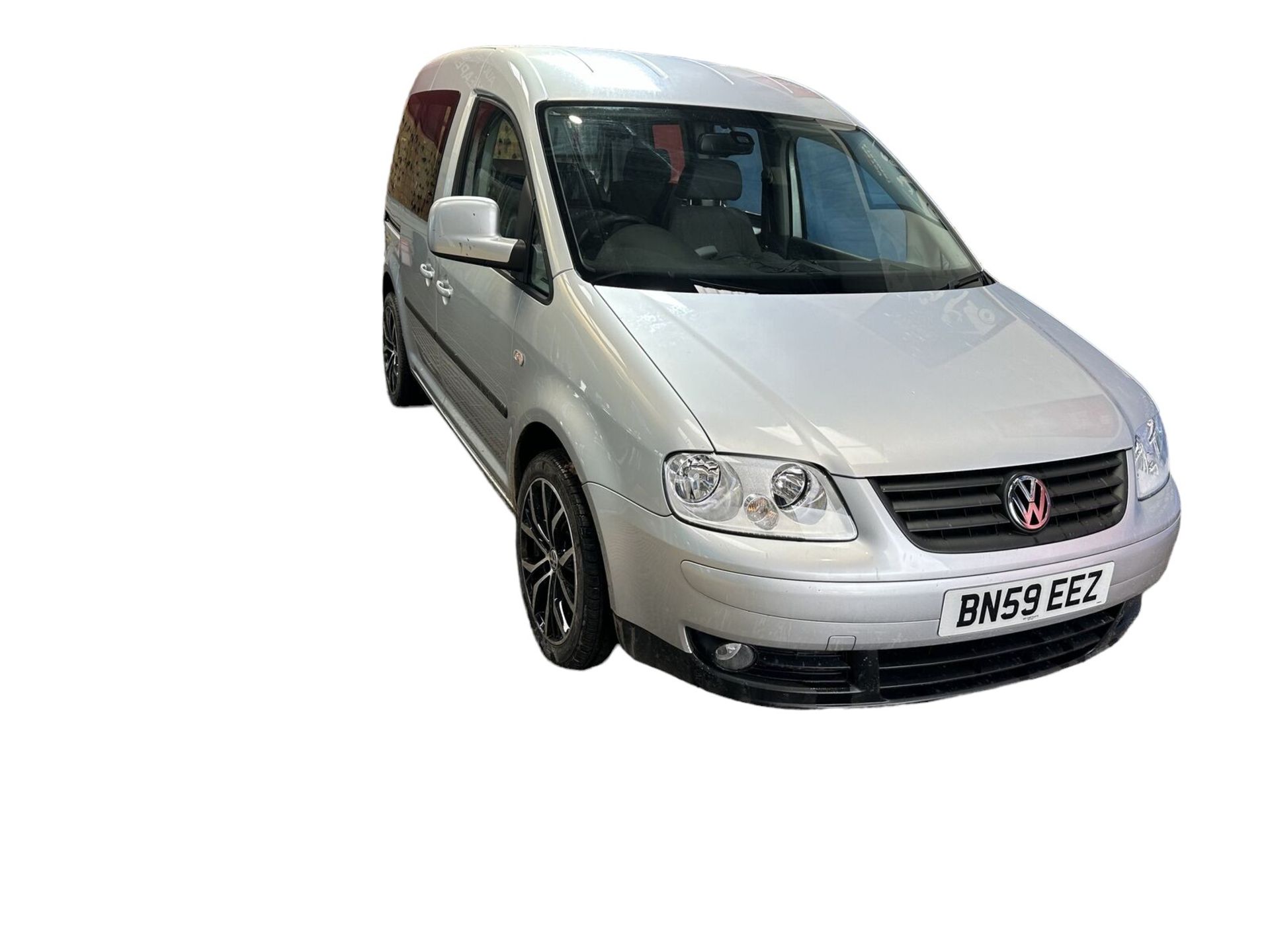 ACCESSIBLE AUTO: LOW MILEAGE VOLKSWAGEN CADDY WITH DISABLED RAMP