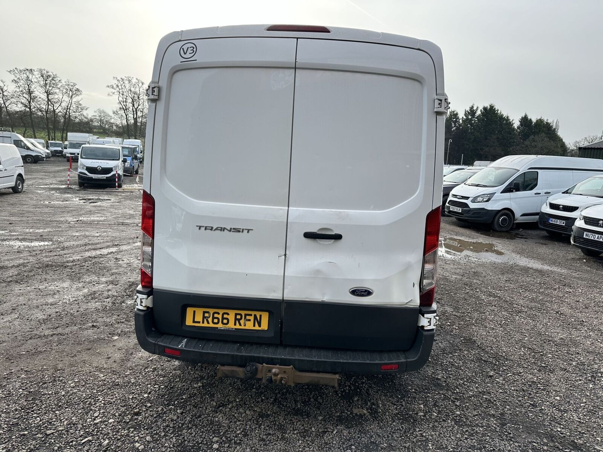 WORKHORSE WONDER: FORD TRANSIT 350 L3 DIESEL, READY FOR ACTION - Image 3 of 14