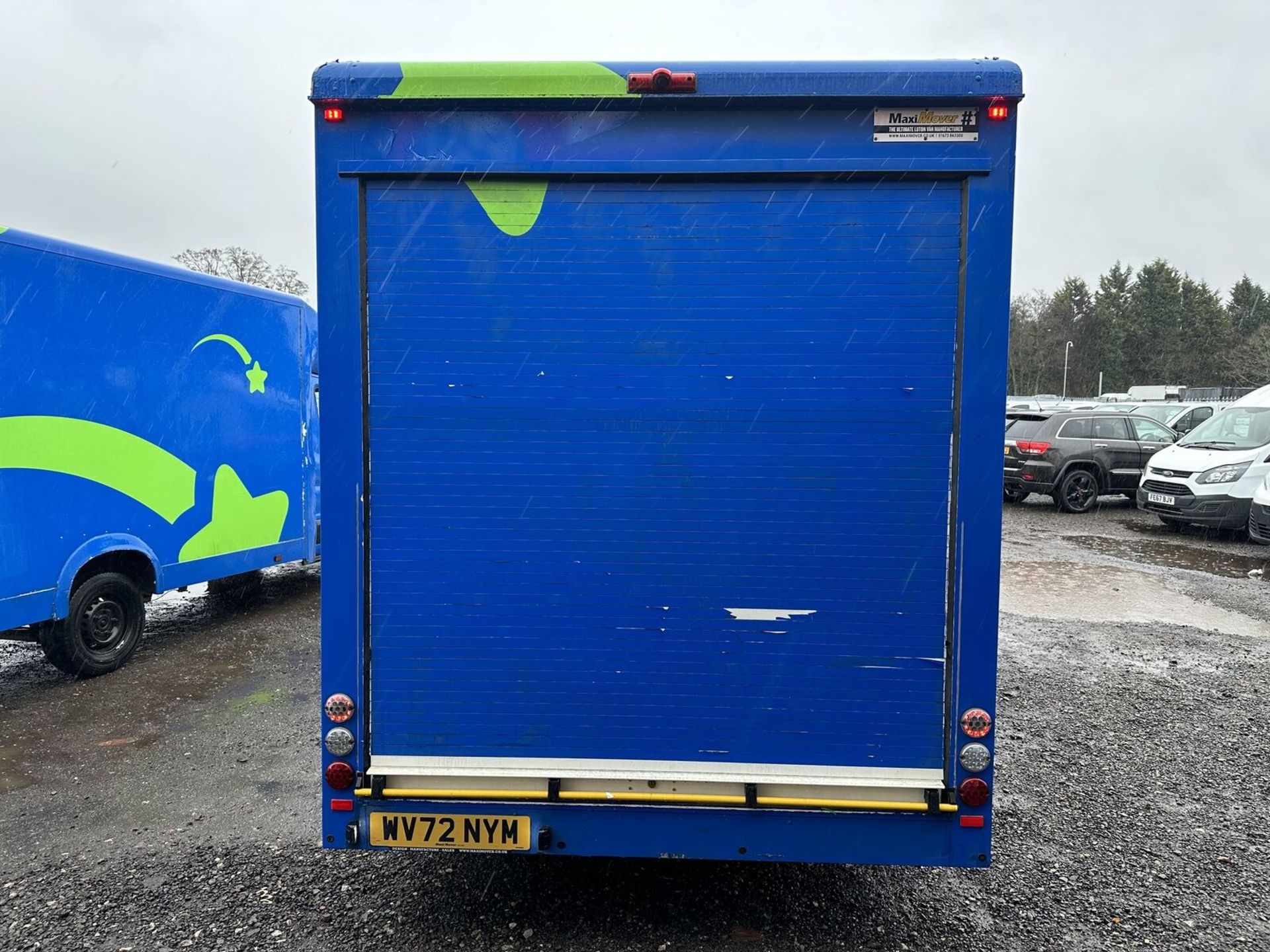 OPPORTUNITY KNOCKS: 72 PLATE RENAULT MASTER LOW LOADER, BUSINESS BLUE, READY TO ROLL - Image 2 of 15