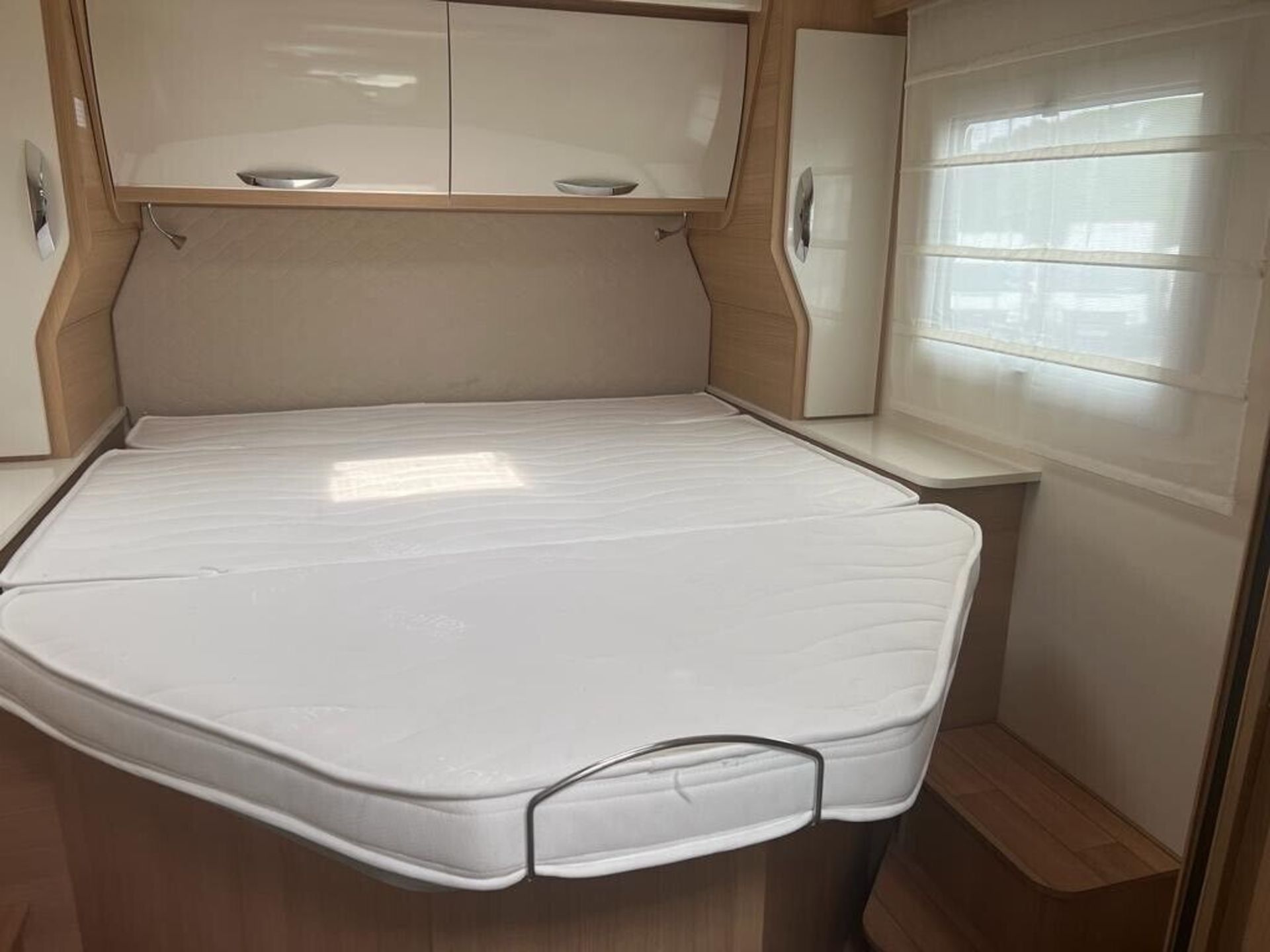 72 PLATE - ONLY 750 MILES! FIAT MCLOUIS FUSION 367: IMMACULATE MOTORHOME JOY >NO VAT ON HAMMER< - Image 15 of 15