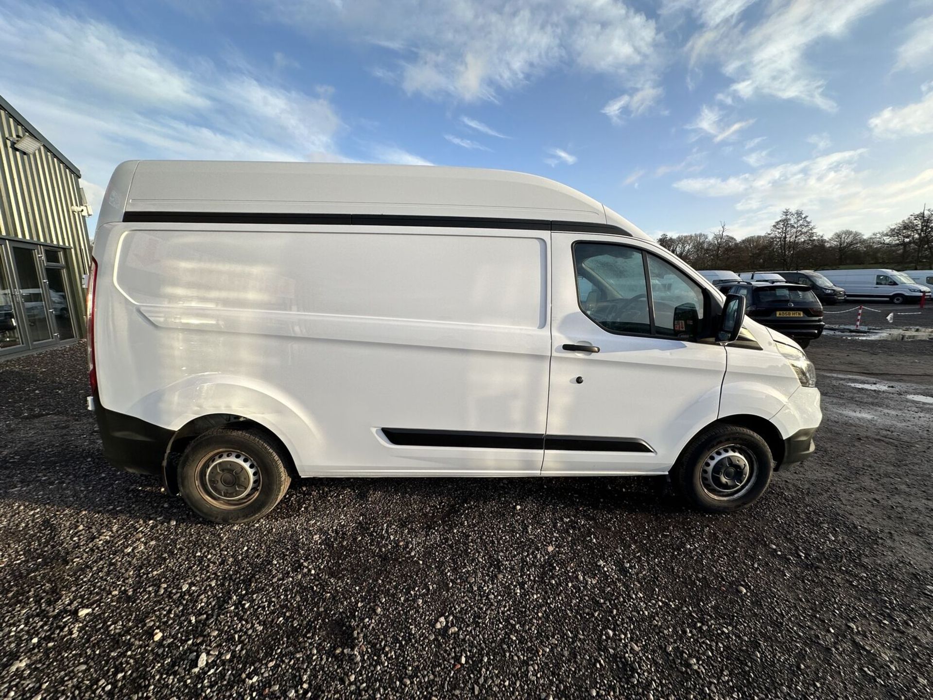 >>--NO VAT ON HAMMER--<< FIX AND DRIVE: EURO 6 FORD TRANSIT CUSTOM, HIGH ROOF VARIANT