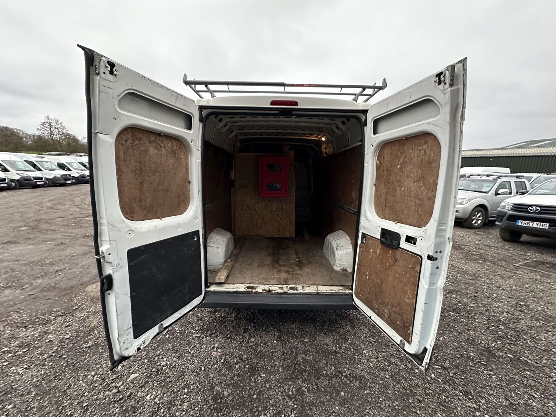 WHITE WONDER: PERFECT FOR CAMPER CONVERSION, ULEZ COMPLIANT - Image 5 of 15