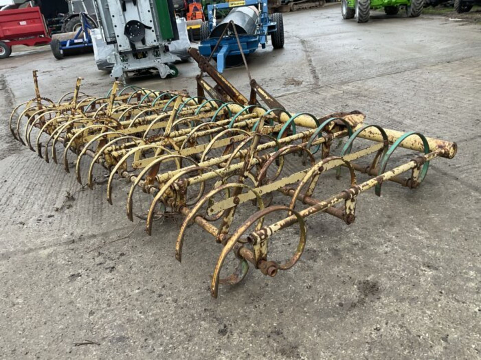 BOMFORD 39 SPRING TINE CULTIVATOR. - Image 7 of 8