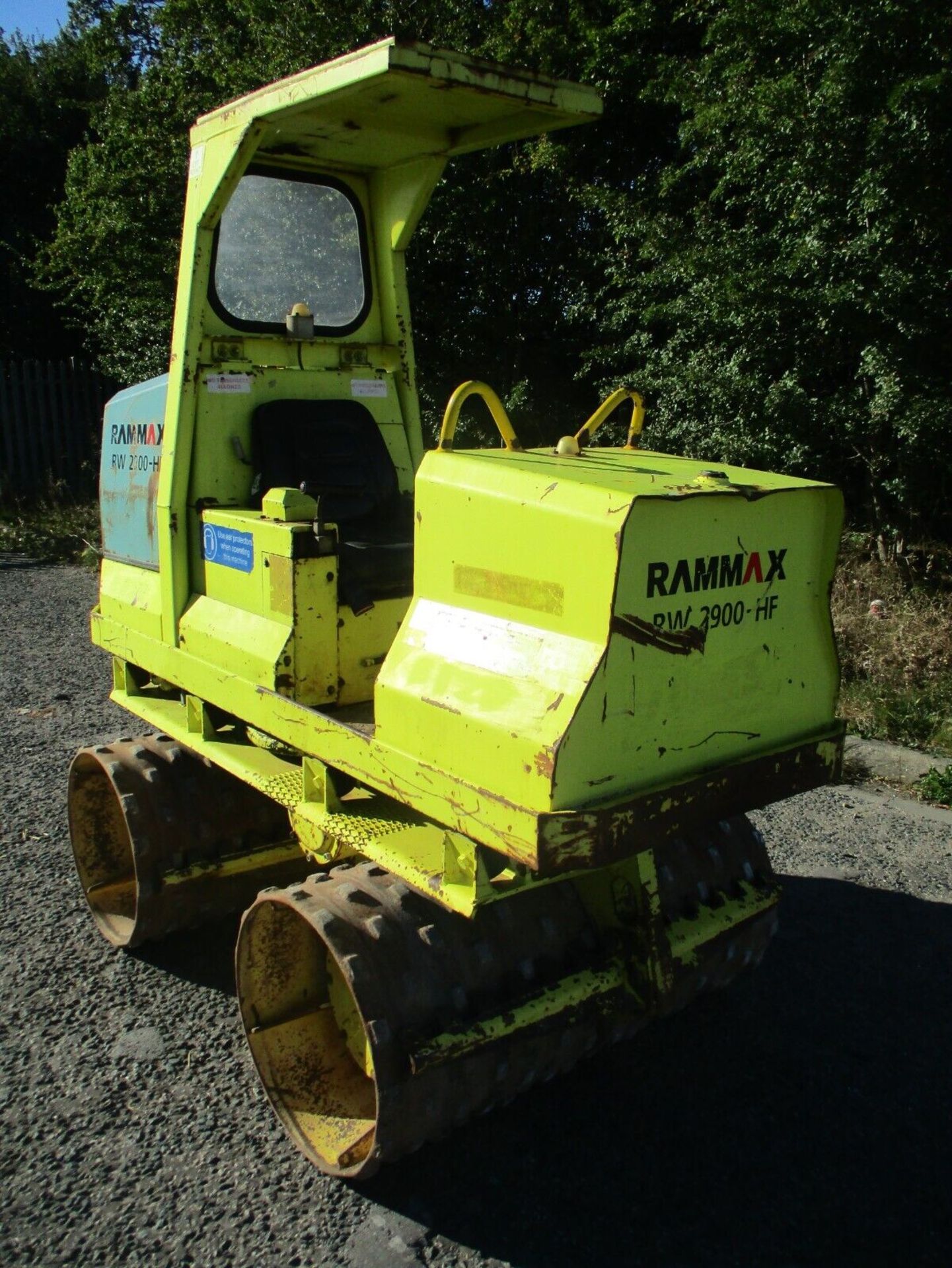 RAMMAX RW2900 TRENCH ROLLER - Image 2 of 13