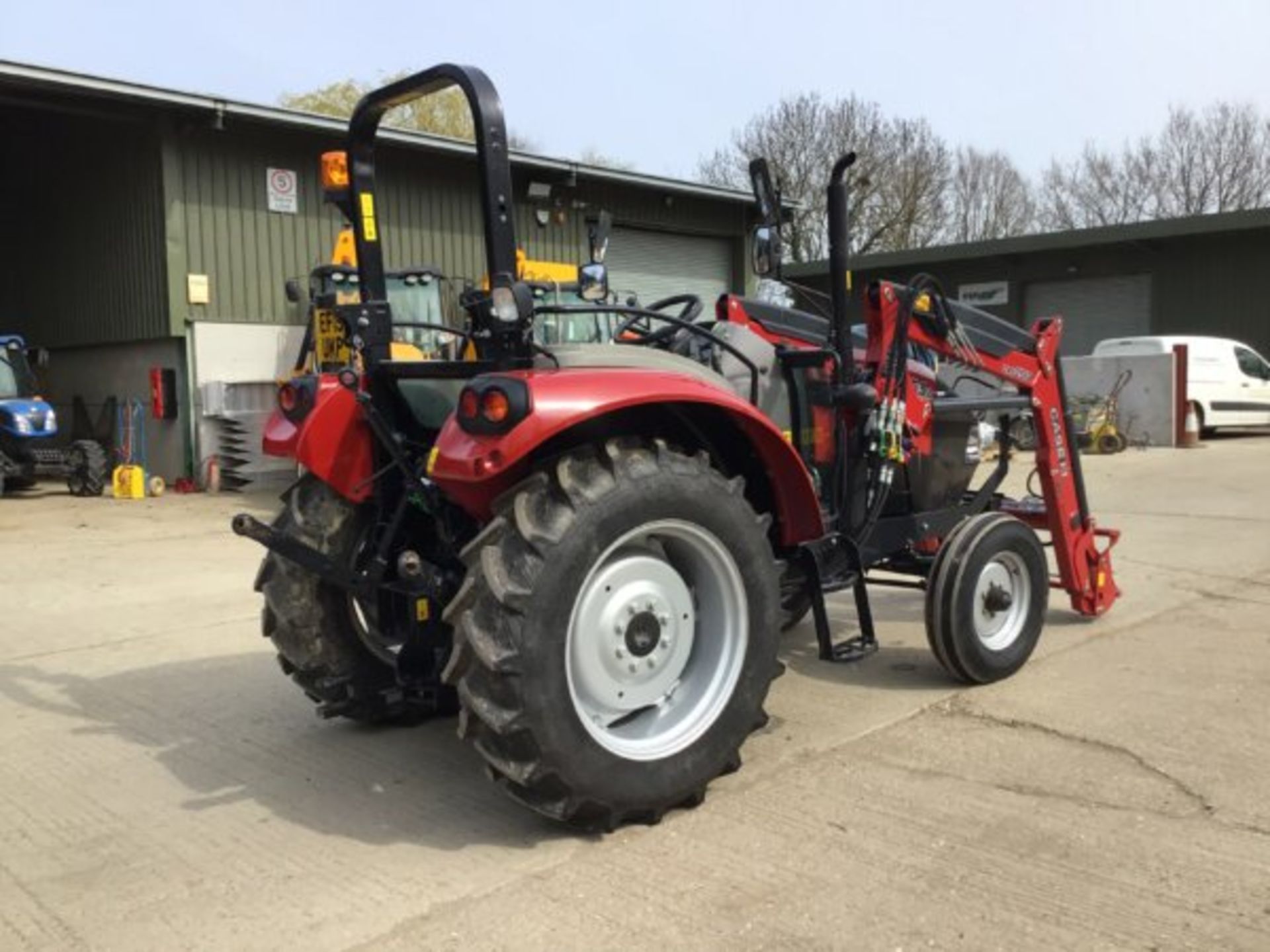 YEAR 2019 – 19 REG CASE IH 55A FARMALL WITH CASE IH LRA3518 LOADER. 2 SPOOLS. 2 WD. - Bild 3 aus 7