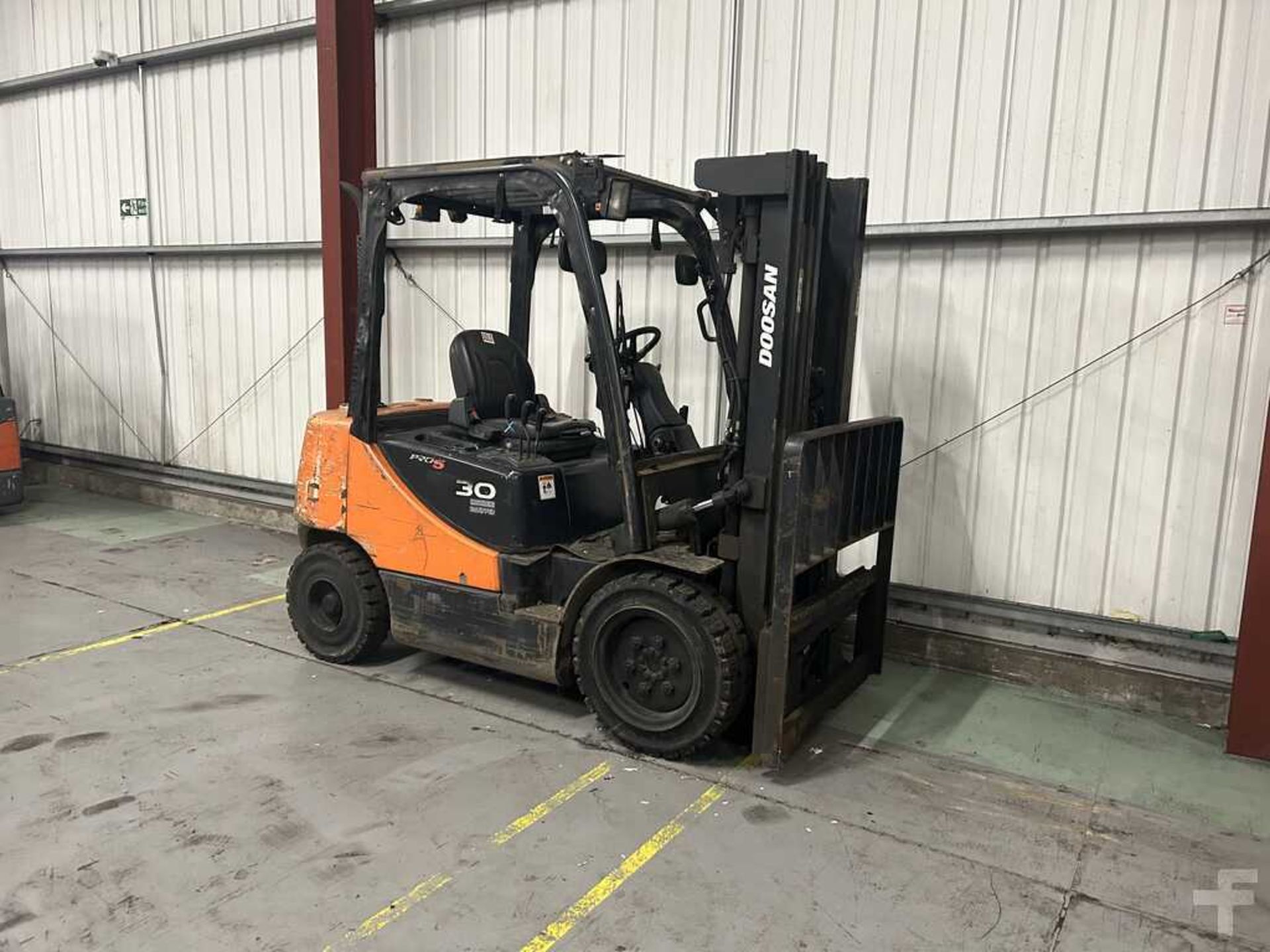 DIESEL FORKLIFTS DOOSAN D30S-5 - Image 3 of 6