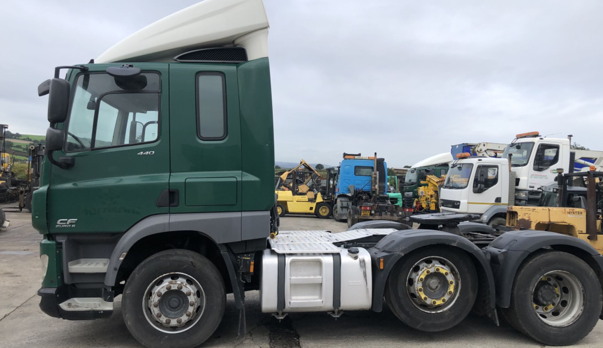 DAF 85 CF 6×2 TRACTOR UNIT