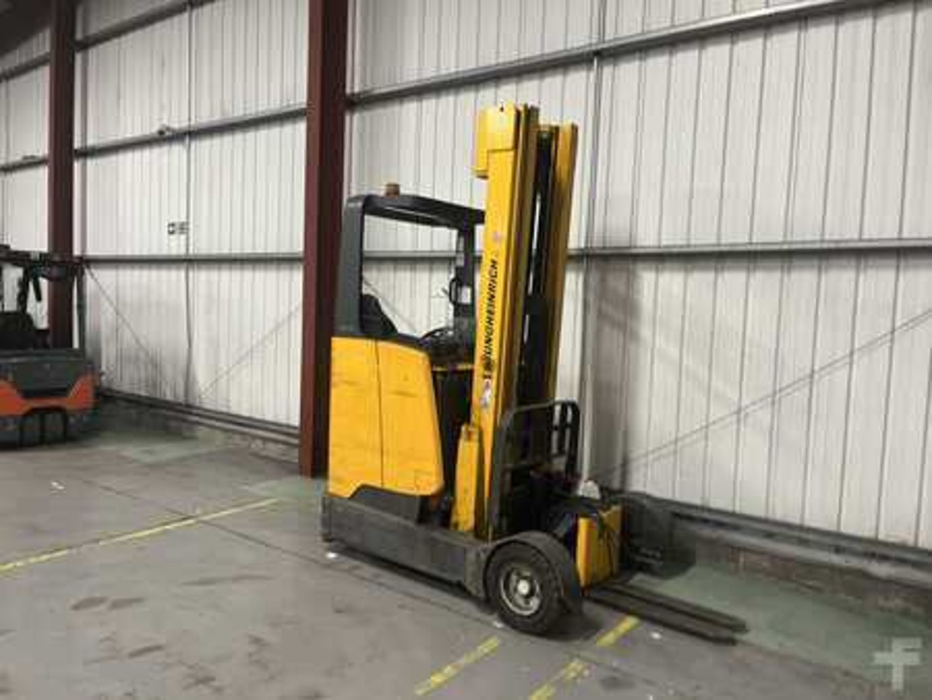 REACH TRUCKS JUNGHEINRICH ETVC 16 *CHARGER INCLUDED - Image 2 of 6