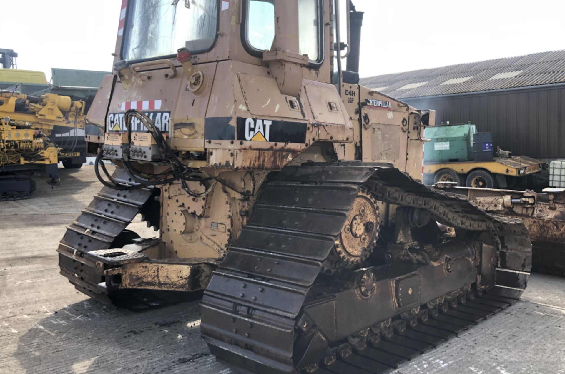 CATERPILLAR D4H LGP TRACKED DOZER | RECON ENGINE - Image 6 of 11