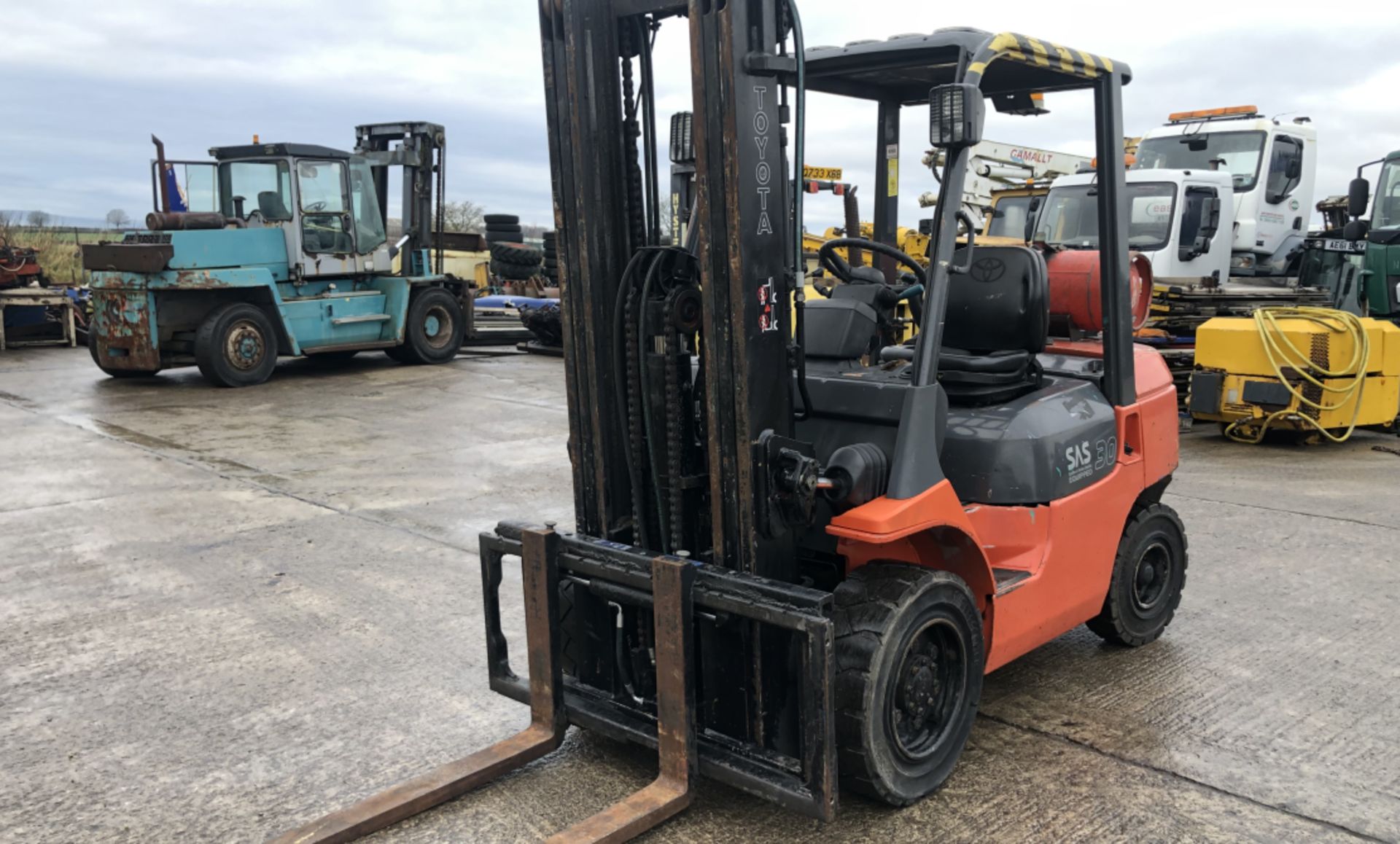 TOYOTA FG 30(3 TON) DIESEL FORKLIFT - Image 2 of 8