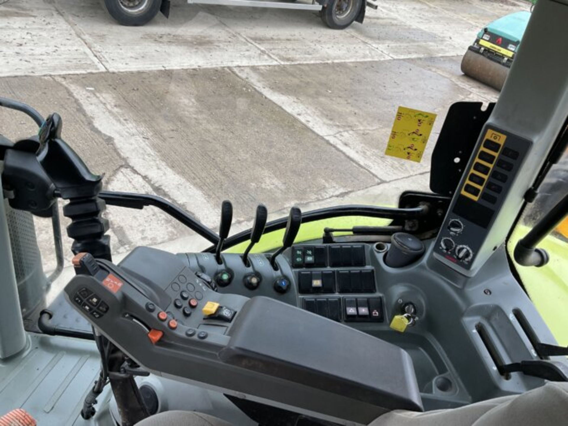 YEAR 2019 – 19 REG CLAAS 610 ARION - Image 11 of 12