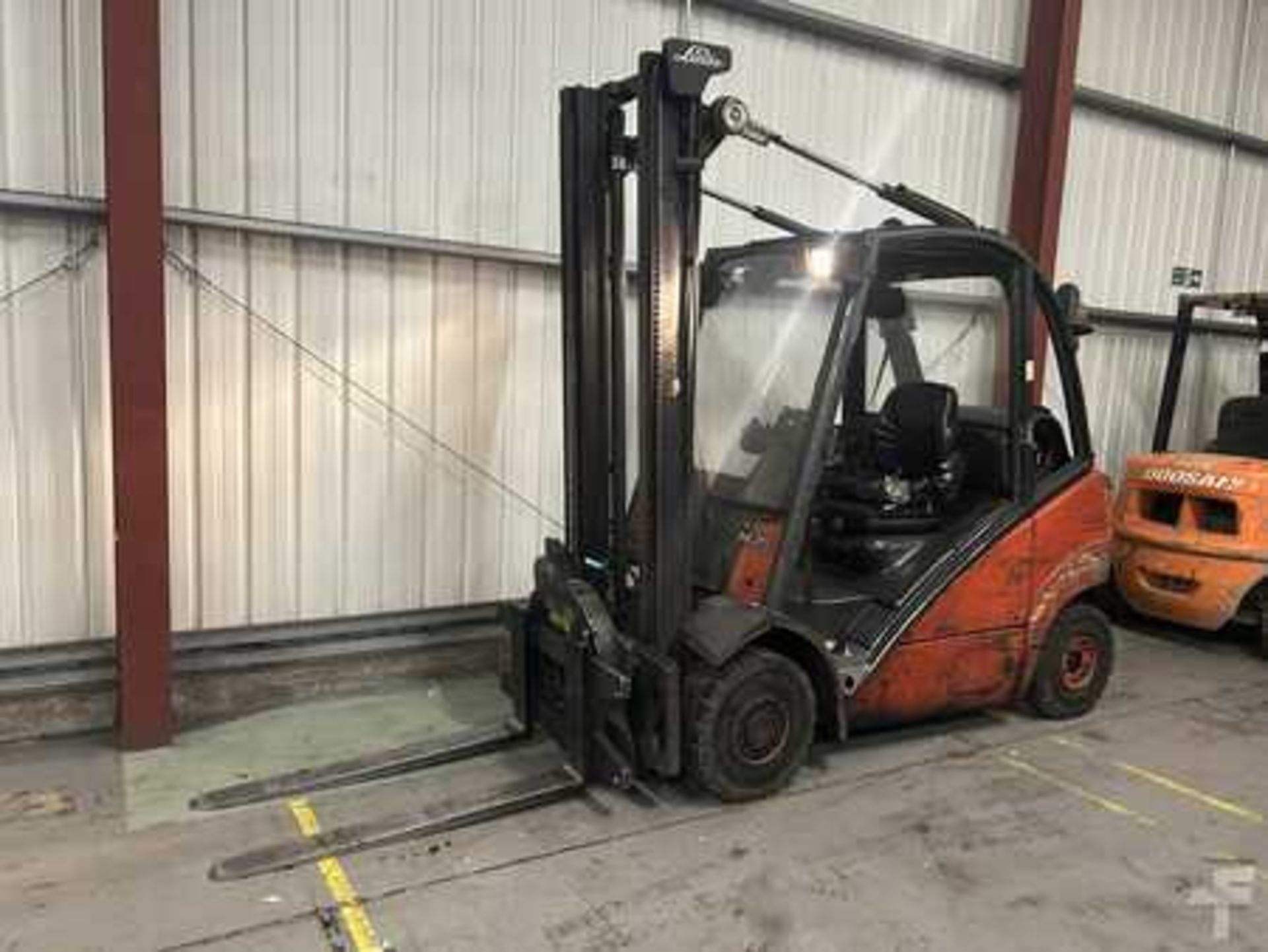 LPG FORKLIFTS LINDE H25T - Image 3 of 6