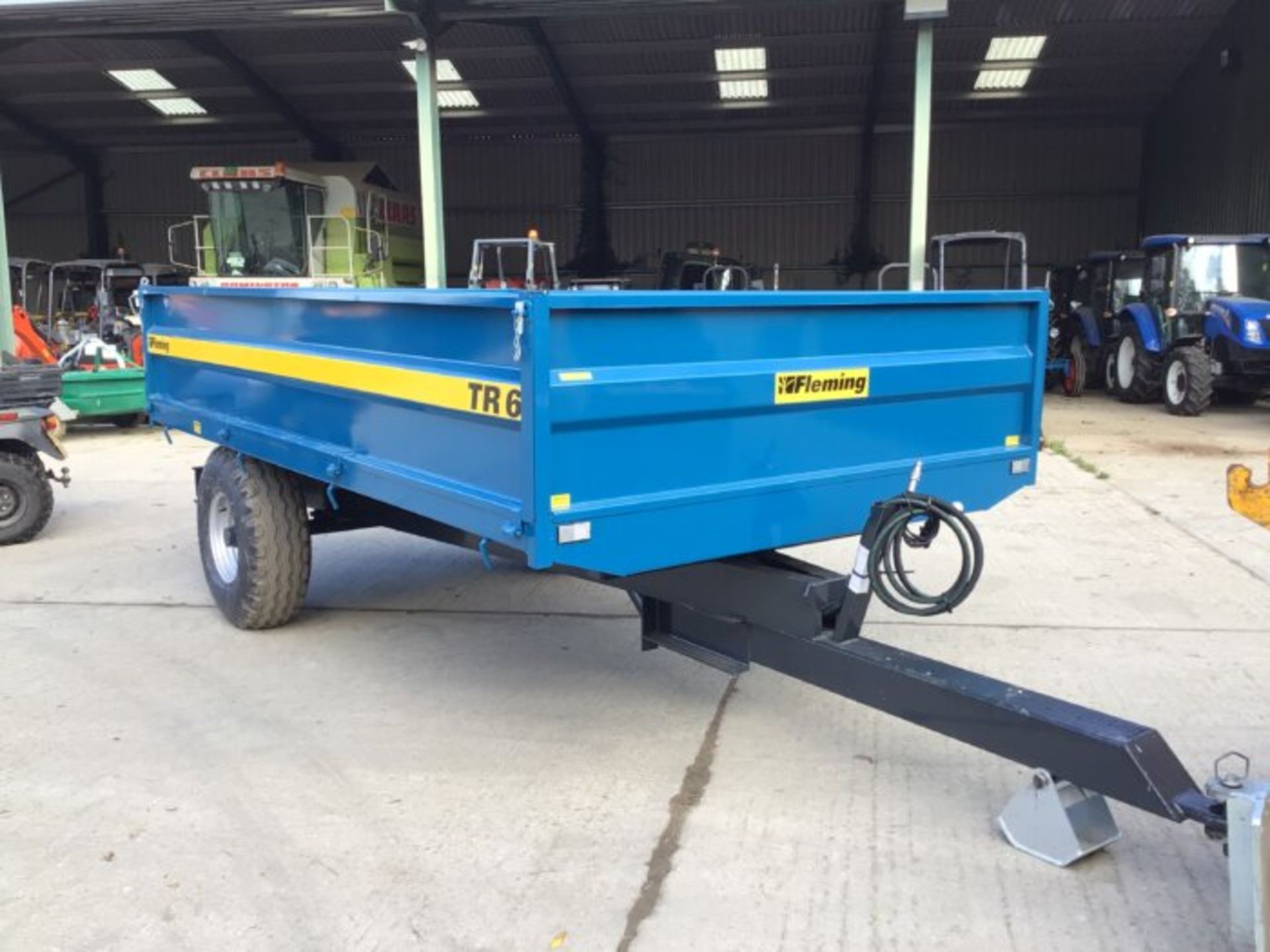 FLEMING TR6 TIPPING TRAILER - Image 6 of 7