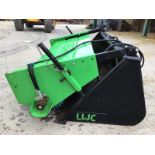 2018 LWC SWEEPER BUCKET BRUSH