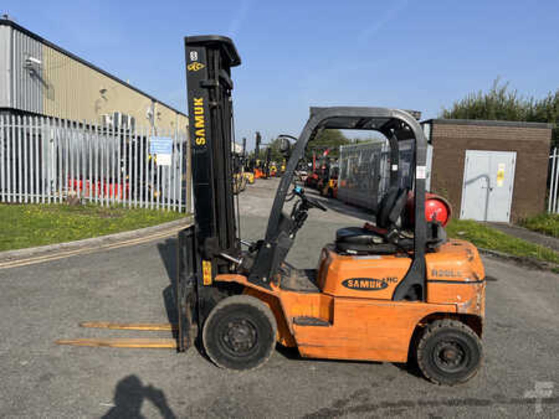 LPG FORKLIFTS SAMUK R20LC