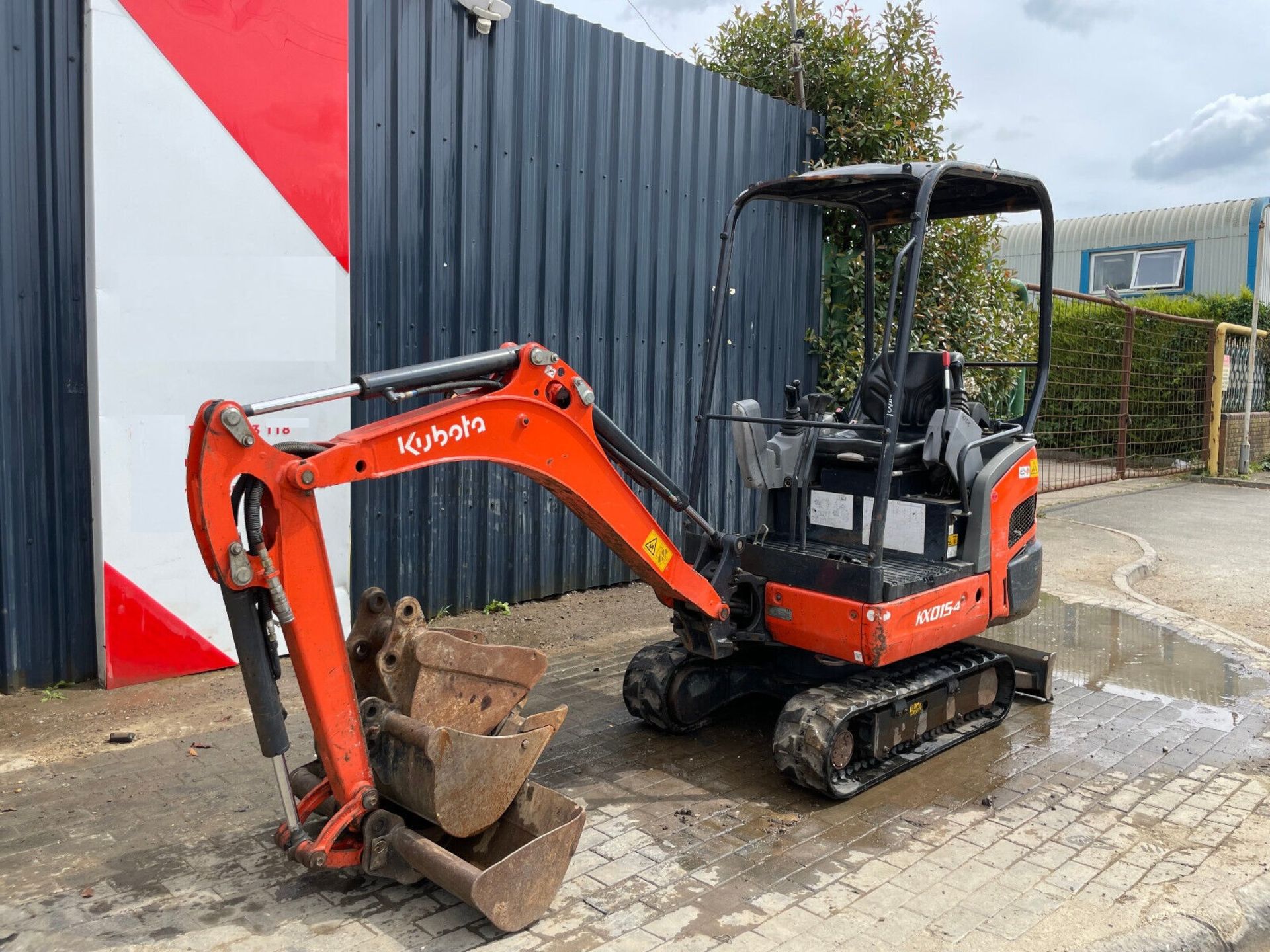 2017 KUBOTA KX015-4: MINI EXCAVATOR MASTERY WITH 2054 HOURS - Image 12 of 12