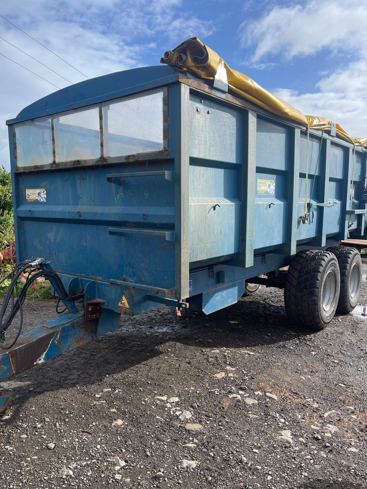 WARWICK 14 TON TWIN AXLE GRAIN TRAILER - Image 2 of 6