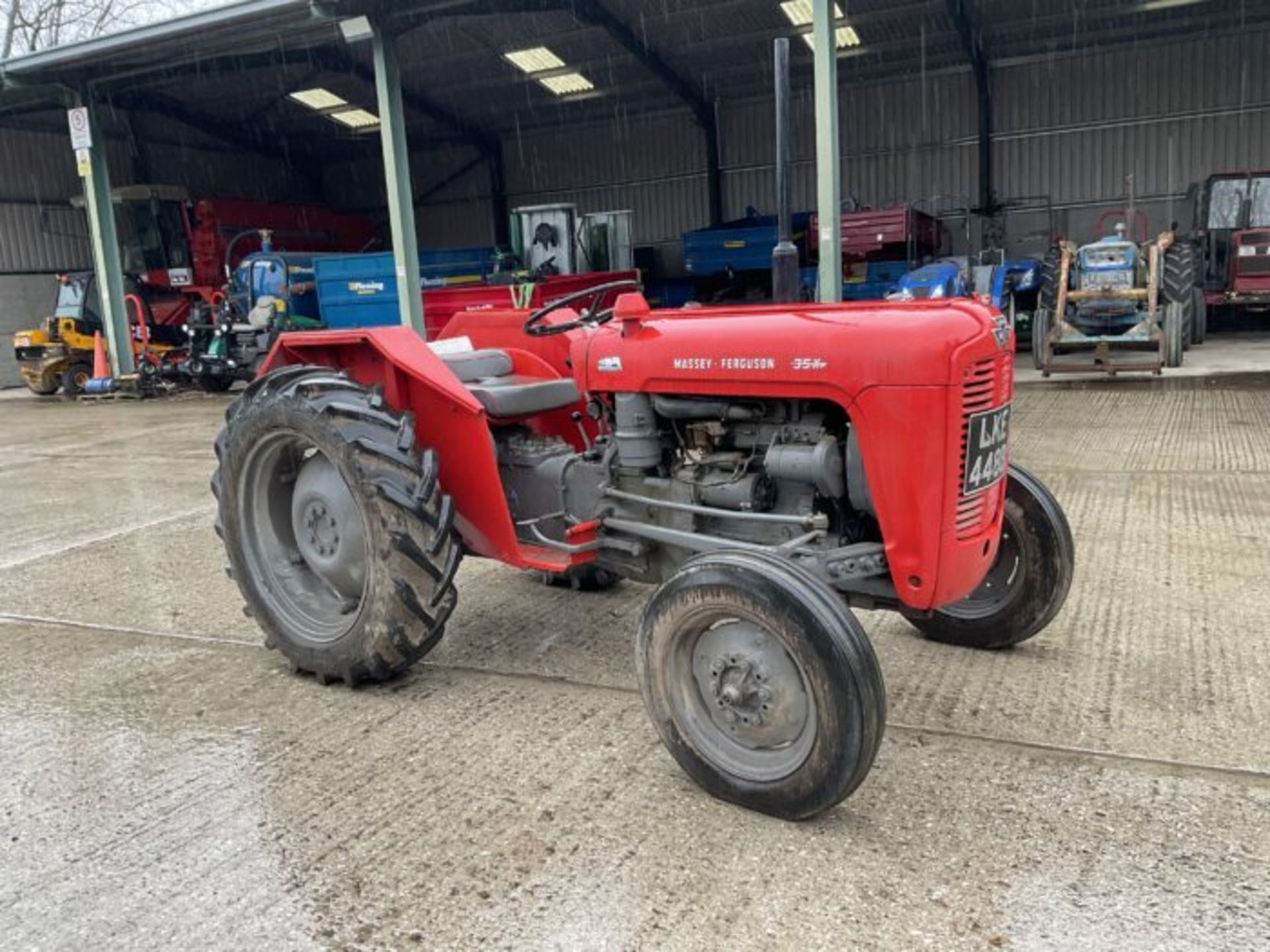 MASSEY FERGUSON 35X. 3 CYLINDER. DIESEL. GOOD WORKING ORDER. VERY TIDY. - Image 4 of 9