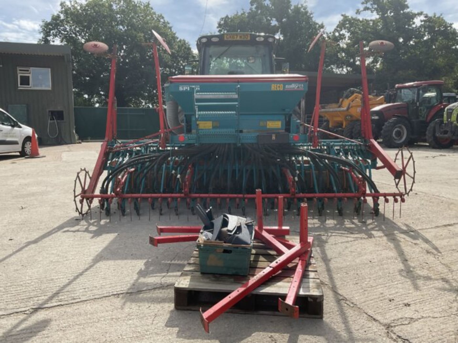 AMAZONE KG 4000 SPECIAL POWER HARROW YEAR 2011 WITH RECO SULKY SPI DRILL. YEAR 1997. - Image 7 of 7