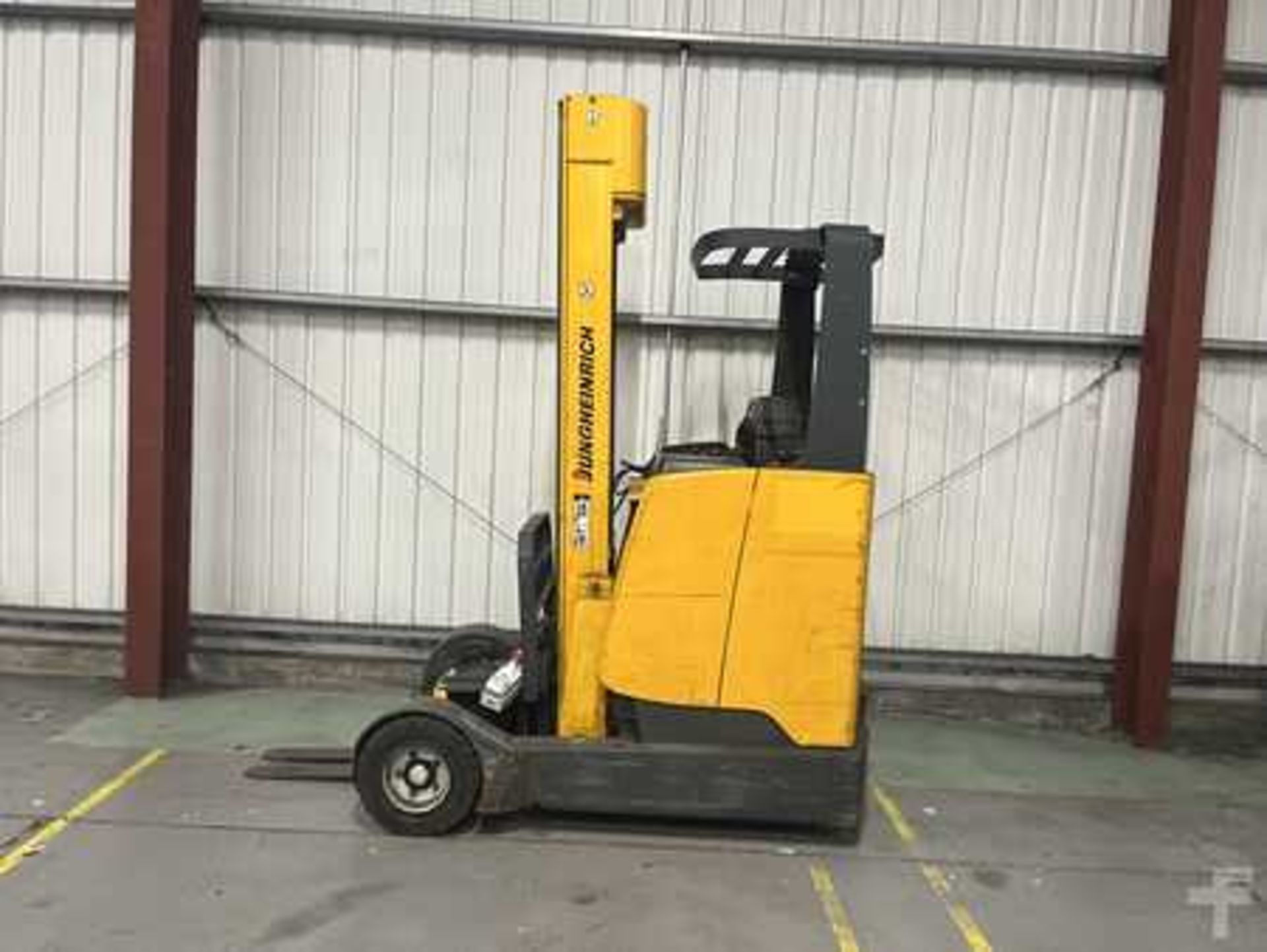 REACH TRUCKS JUNGHEINRICH ETVC 16 *CHARGER INCLUDED - Image 4 of 6