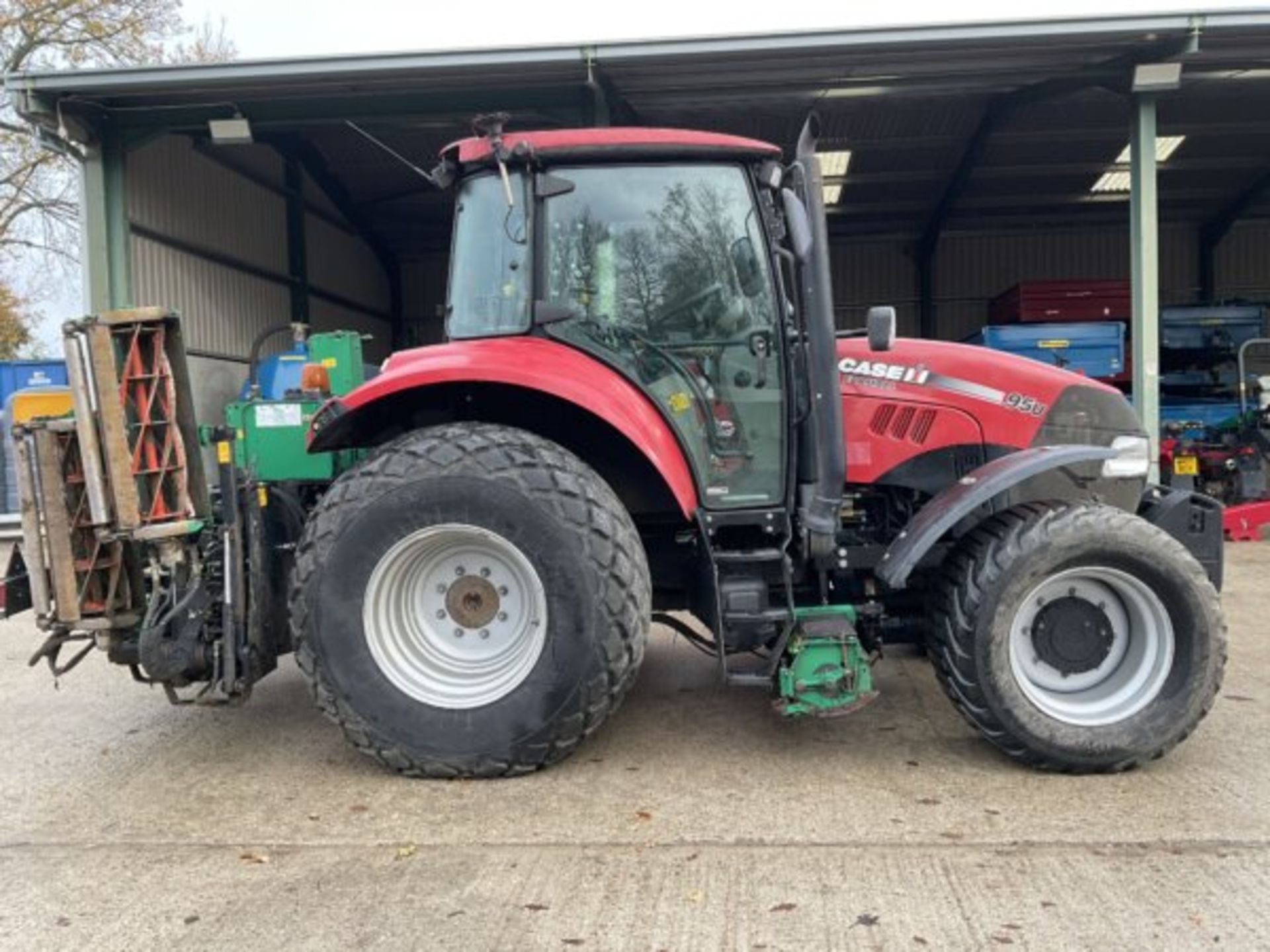 CASE IH 95U FARMALL WITH RANSOMES HYDRAULIC 5/7 MK IV GANG MOWER - Image 8 of 11